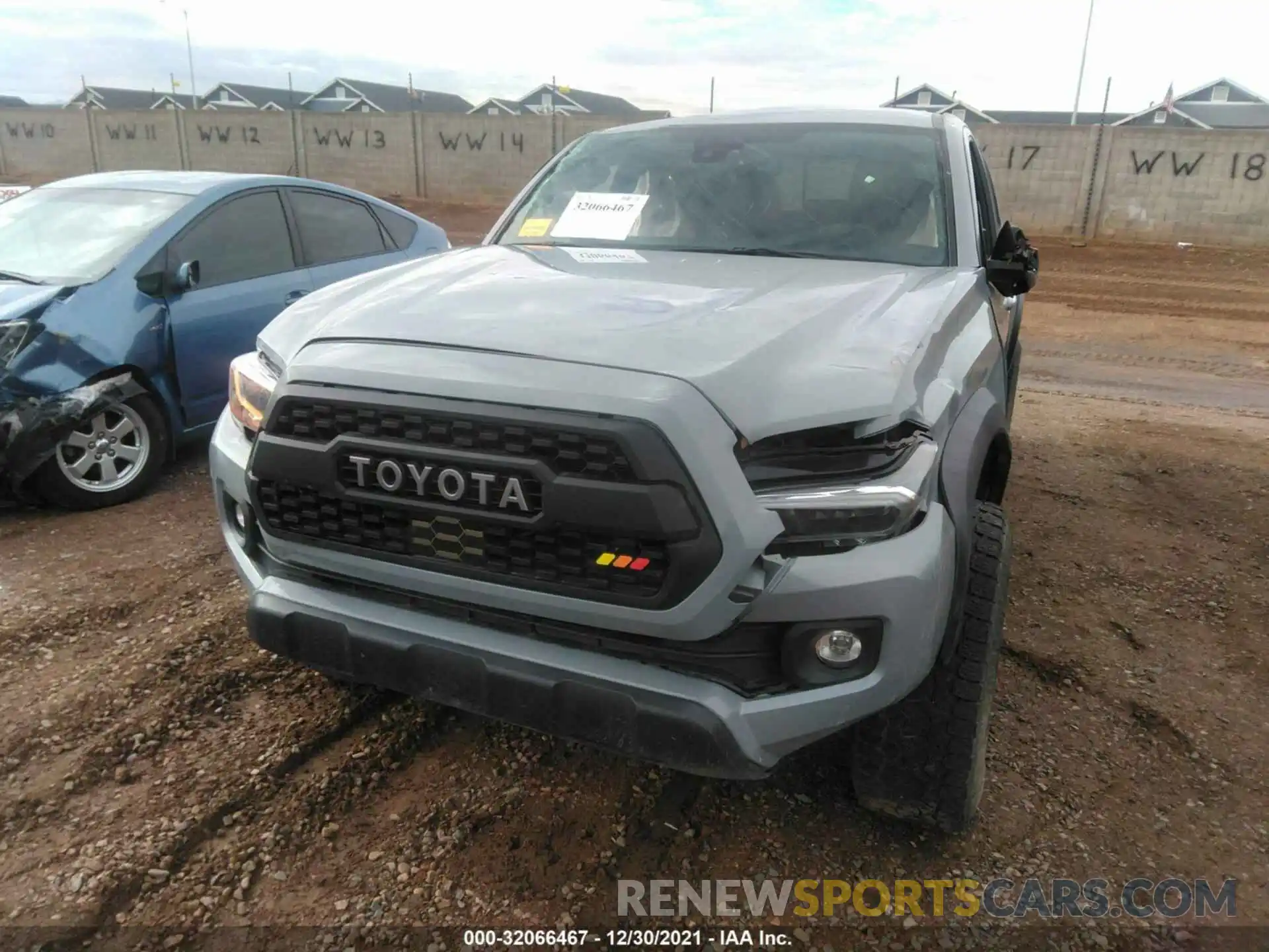 6 Photograph of a damaged car 3TMCZ5ANXMM394152 TOYOTA TACOMA 4WD 2021