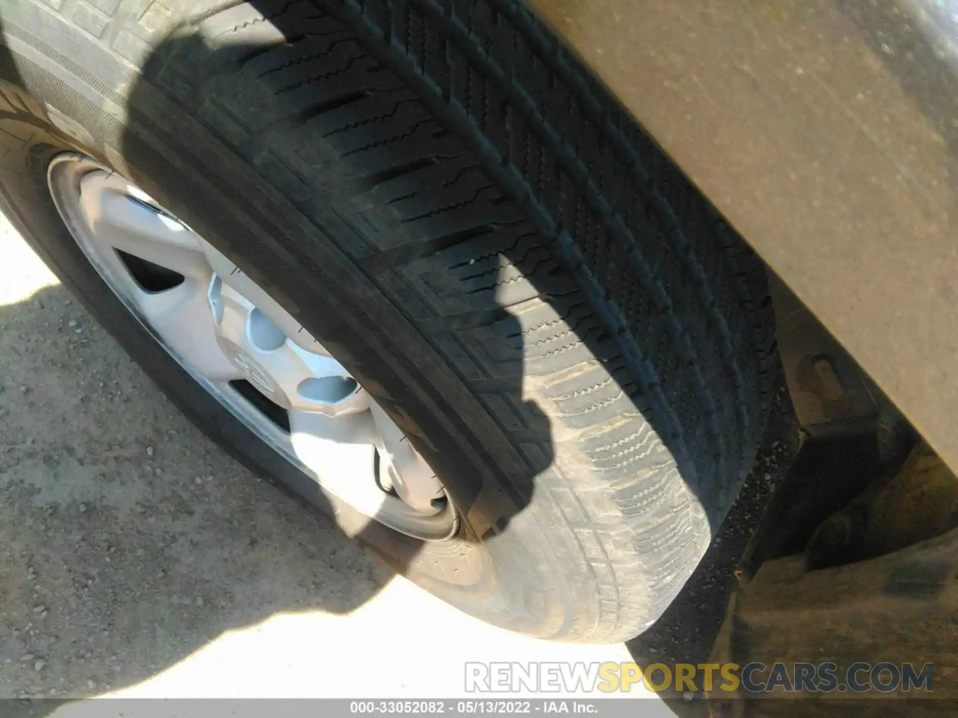 13 Photograph of a damaged car 3TMCZ5ANXMM394913 TOYOTA TACOMA 4WD 2021