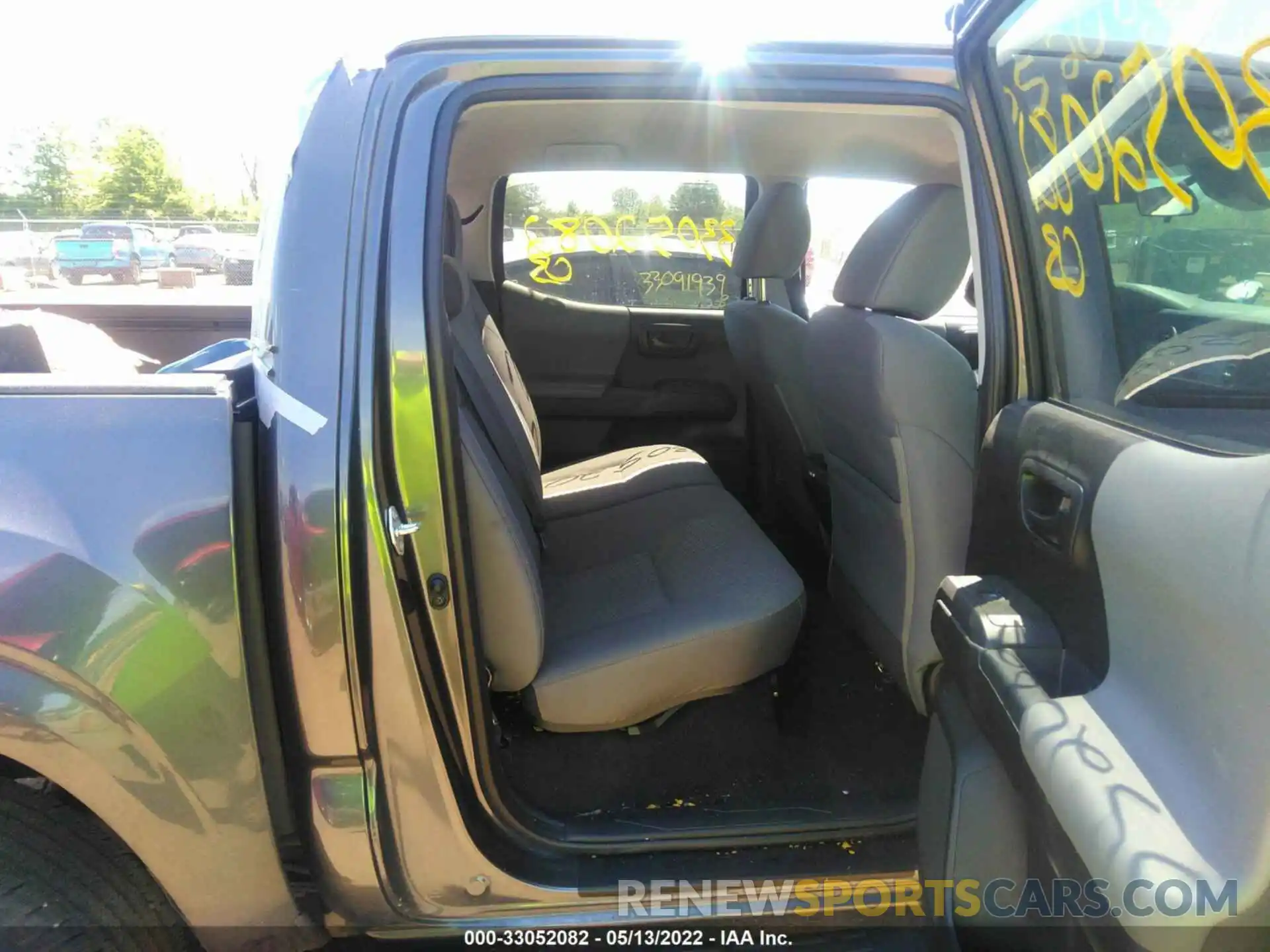 8 Photograph of a damaged car 3TMCZ5ANXMM394913 TOYOTA TACOMA 4WD 2021