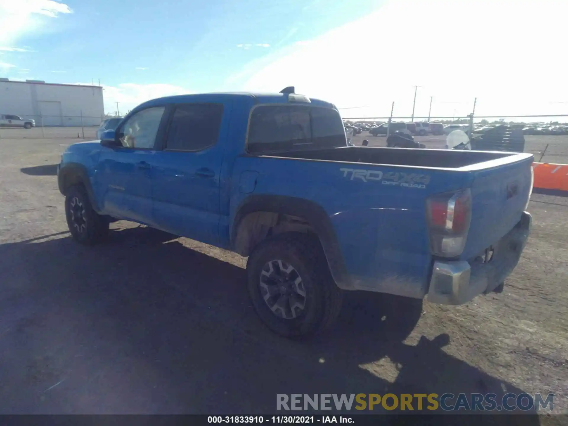 3 Photograph of a damaged car 3TMCZ5ANXMM399576 TOYOTA TACOMA 4WD 2021