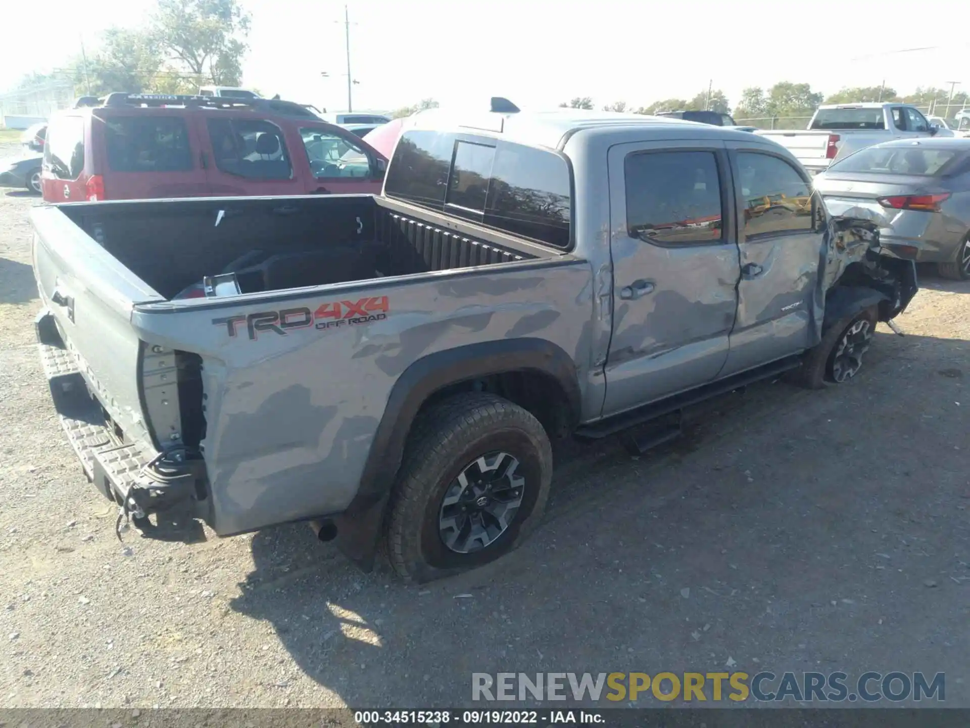 4 Фотография поврежденного автомобиля 3TMCZ5ANXMM403691 TOYOTA TACOMA 4WD 2021