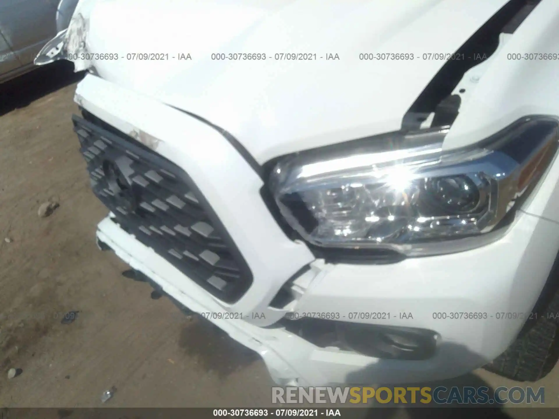 10 Photograph of a damaged car 3TMCZ5ANXMM404081 TOYOTA TACOMA 4WD 2021