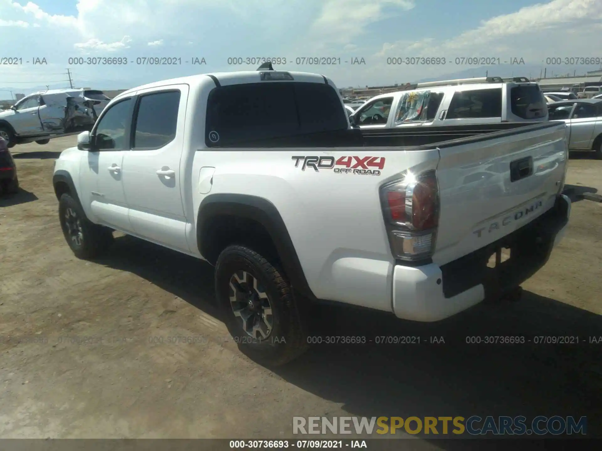 3 Photograph of a damaged car 3TMCZ5ANXMM404081 TOYOTA TACOMA 4WD 2021