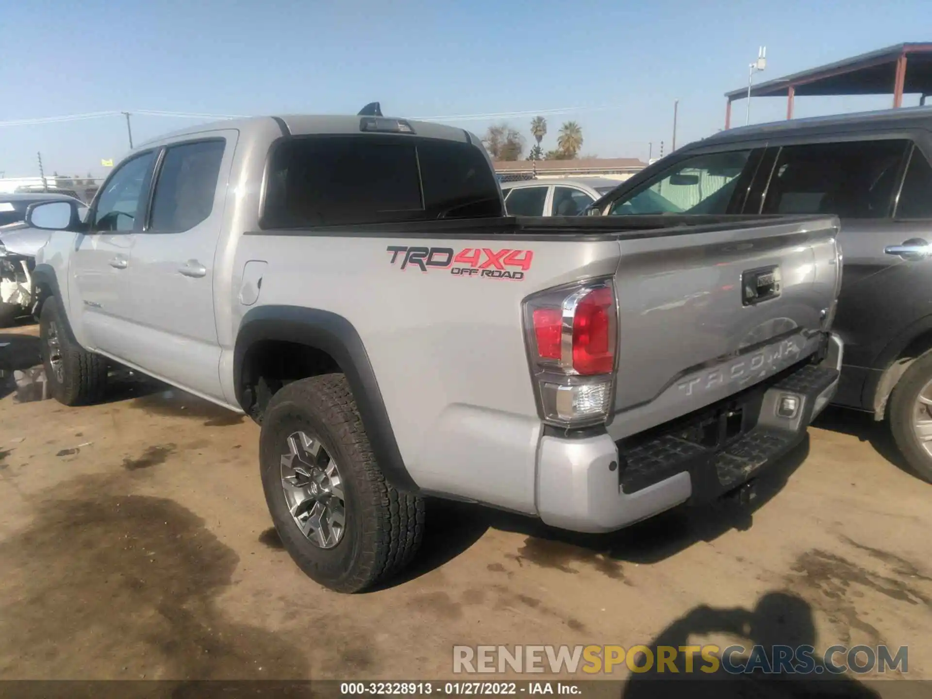 3 Photograph of a damaged car 3TMCZ5ANXMM407966 TOYOTA TACOMA 4WD 2021