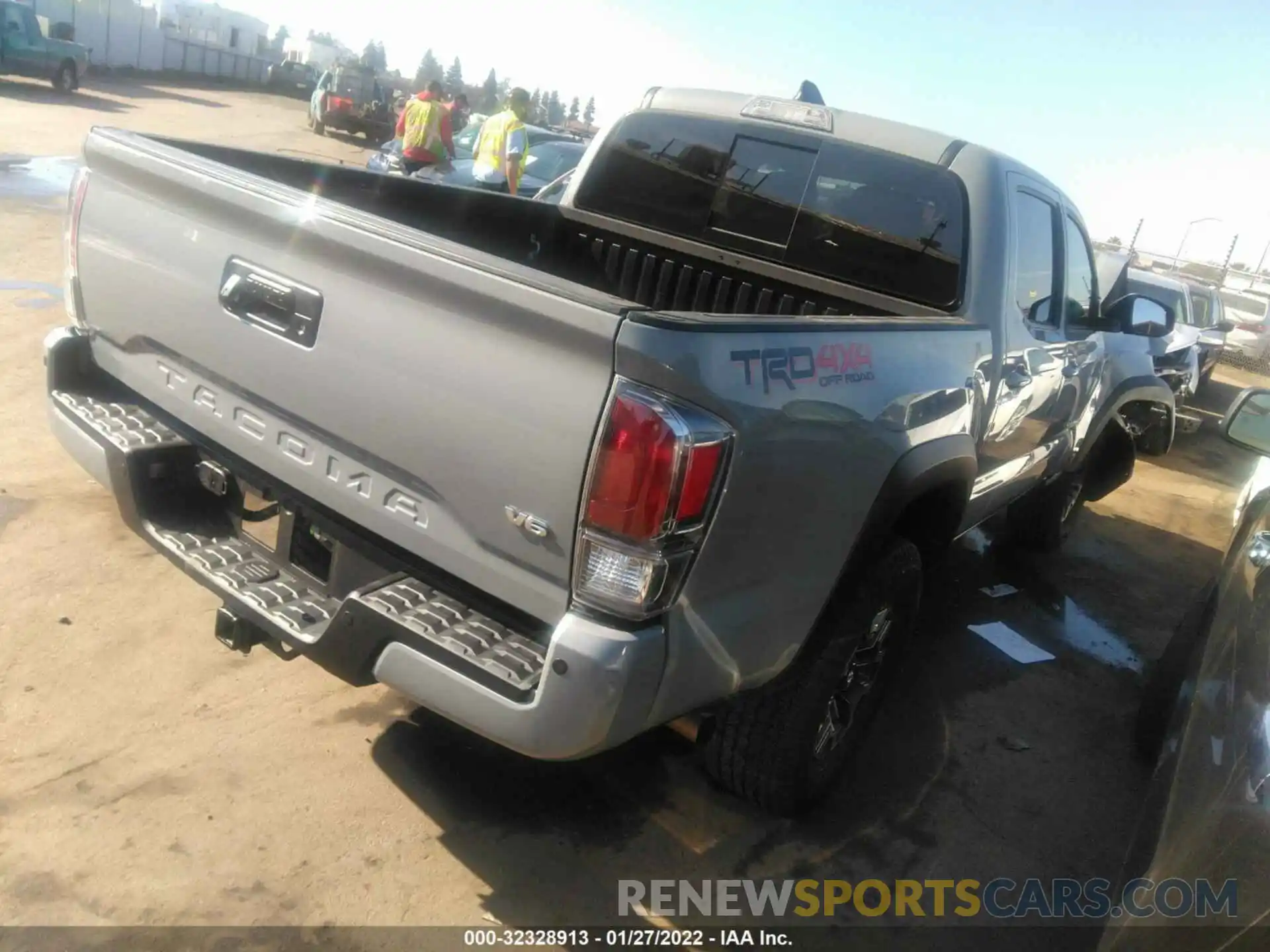 4 Photograph of a damaged car 3TMCZ5ANXMM407966 TOYOTA TACOMA 4WD 2021