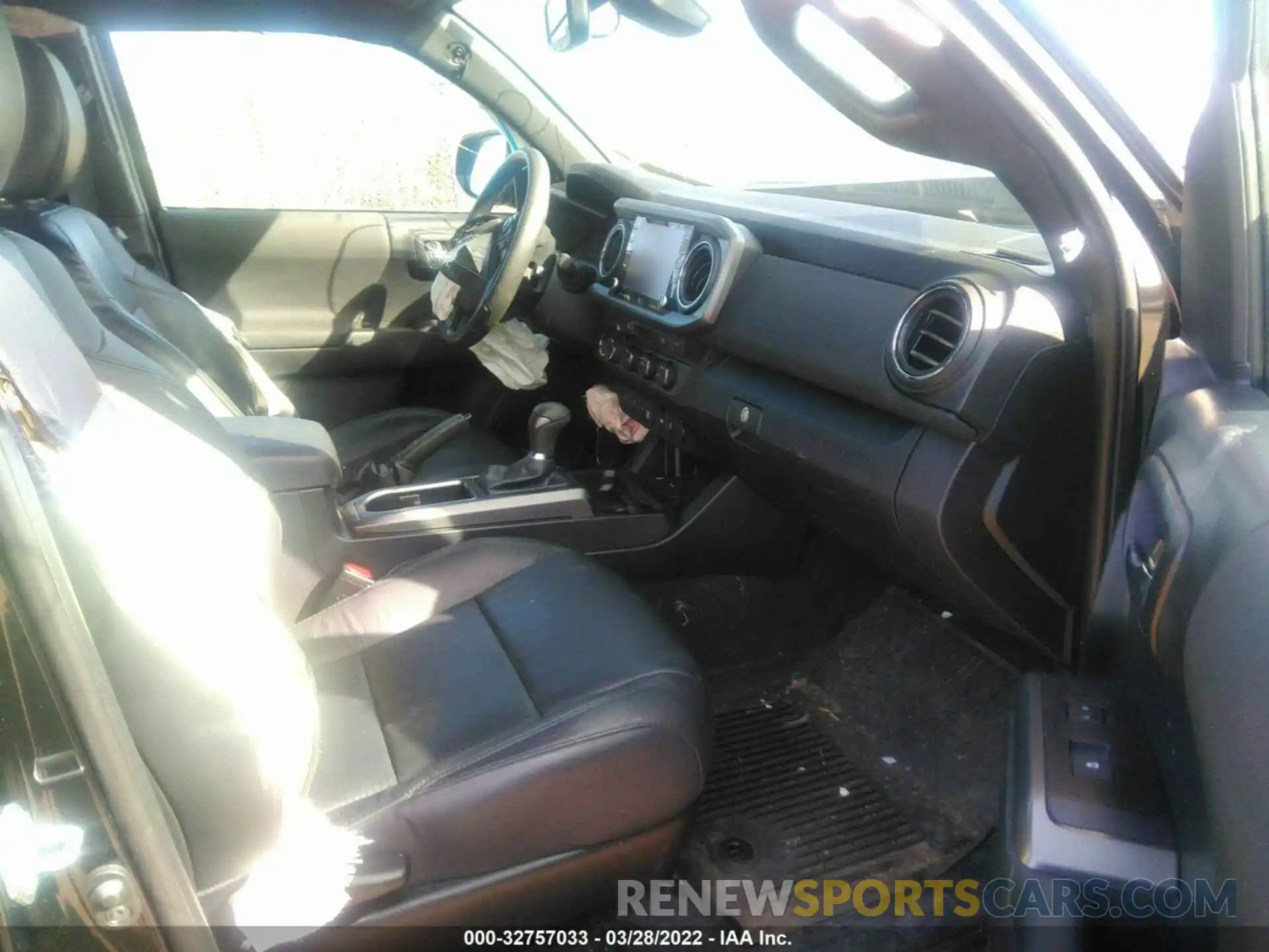 5 Photograph of a damaged car 3TMCZ5ANXMM419177 TOYOTA TACOMA 4WD 2021