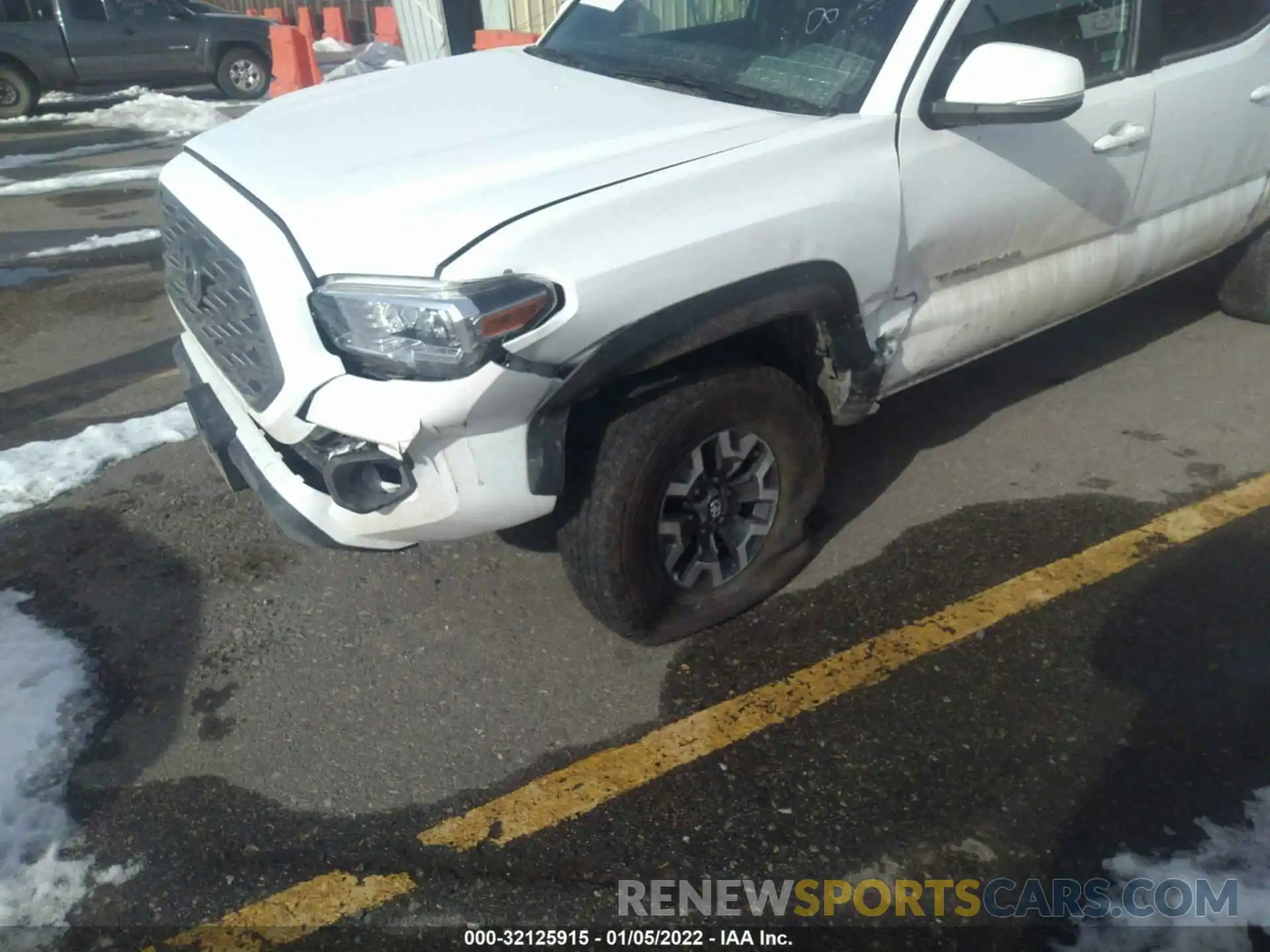 6 Photograph of a damaged car 3TMCZ5ANXMM422693 TOYOTA TACOMA 4WD 2021