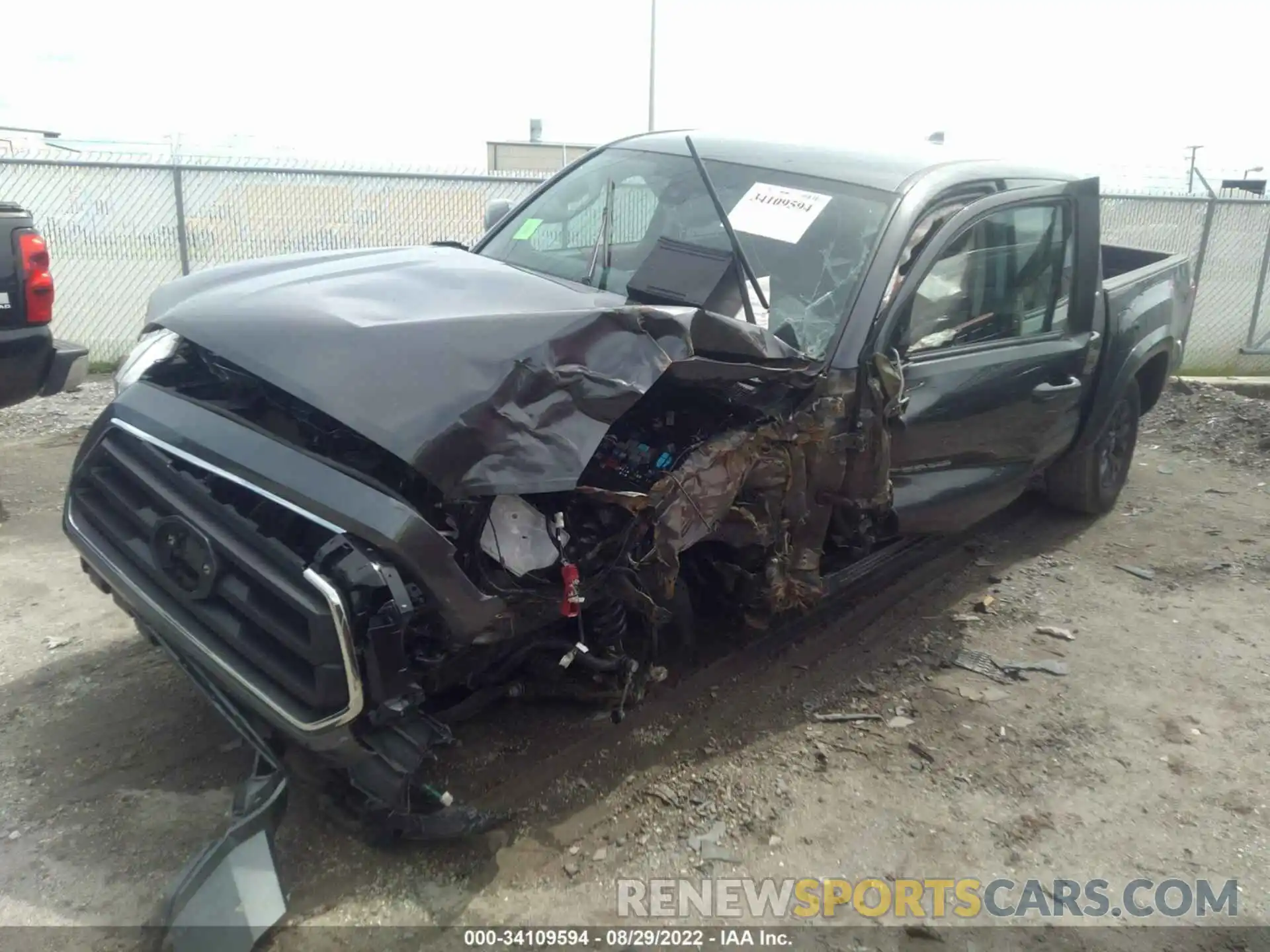 2 Photograph of a damaged car 3TMCZ5ANXMM431622 TOYOTA TACOMA 4WD 2021