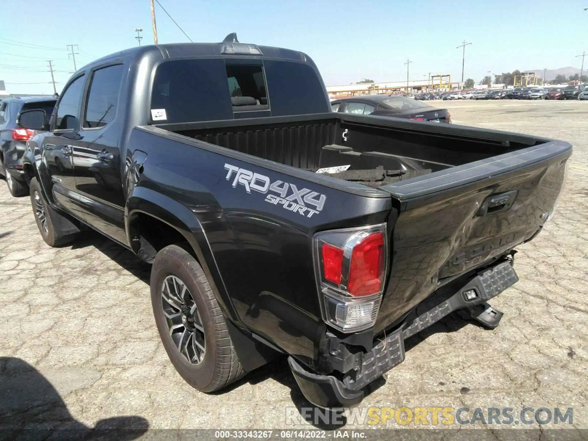 3 Photograph of a damaged car 3TMCZ5ANXMM434472 TOYOTA TACOMA 4WD 2021