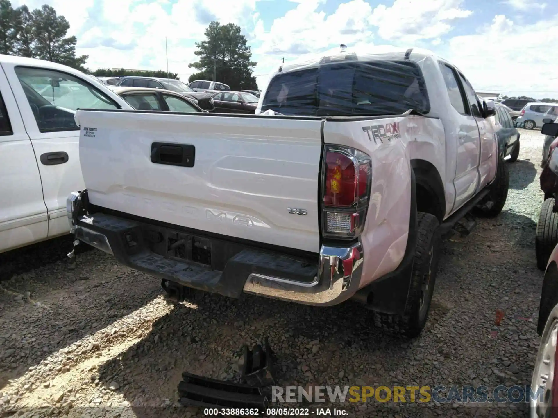 4 Photograph of a damaged car 3TMCZ5ANXMM451210 TOYOTA TACOMA 4WD 2021