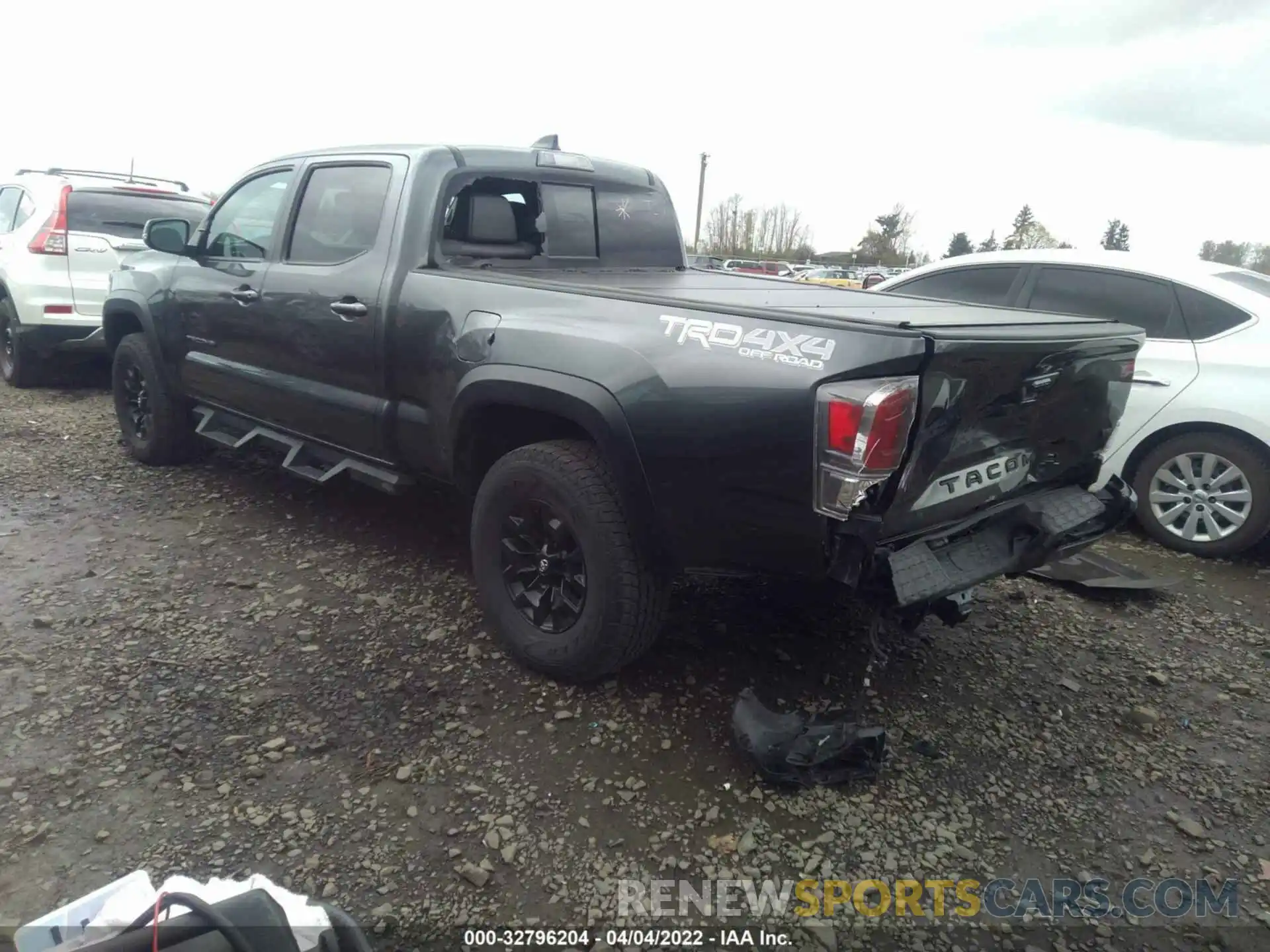 3 Photograph of a damaged car 3TMDZ5BN0MM110613 TOYOTA TACOMA 4WD 2021