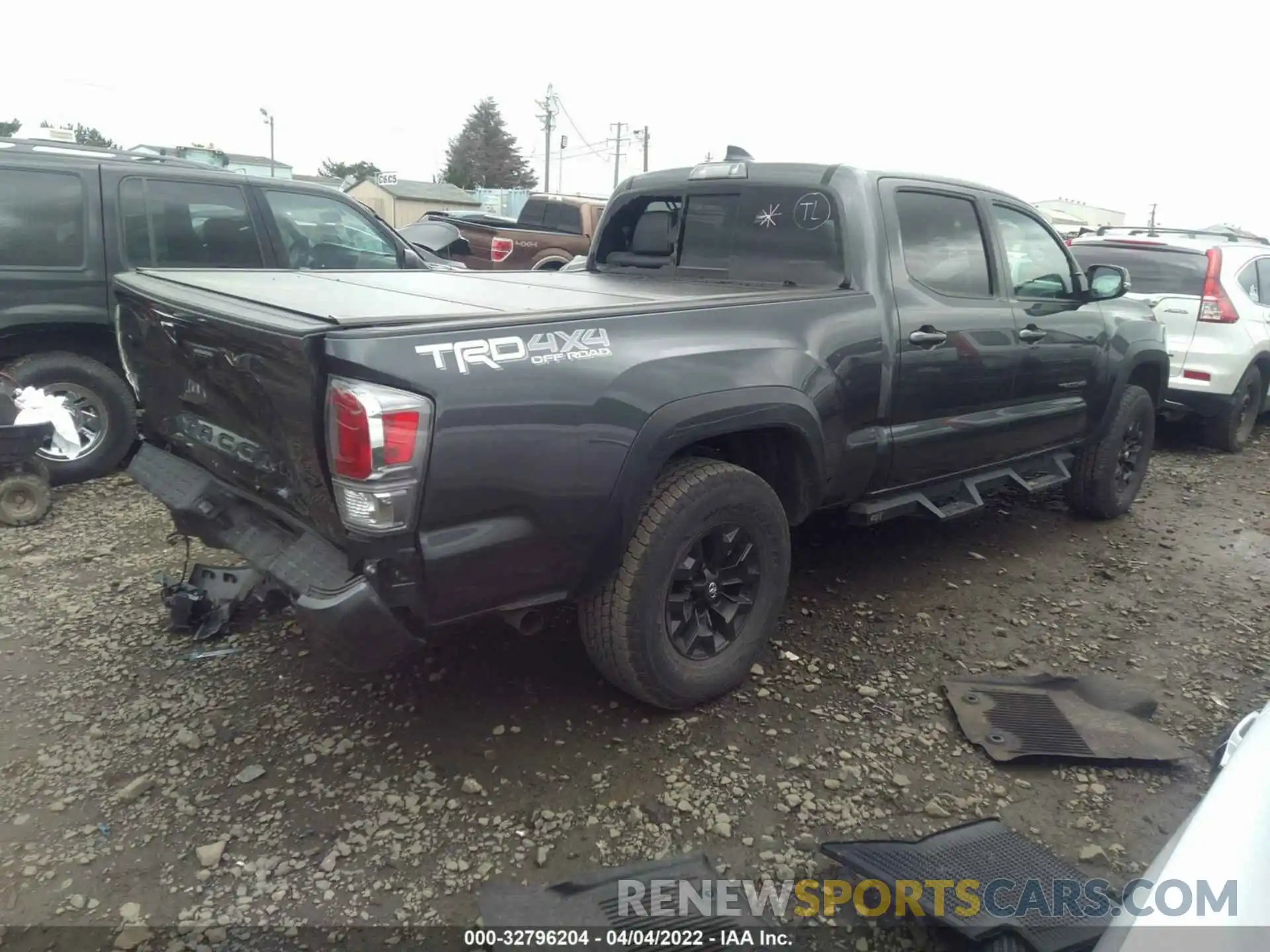 4 Photograph of a damaged car 3TMDZ5BN0MM110613 TOYOTA TACOMA 4WD 2021