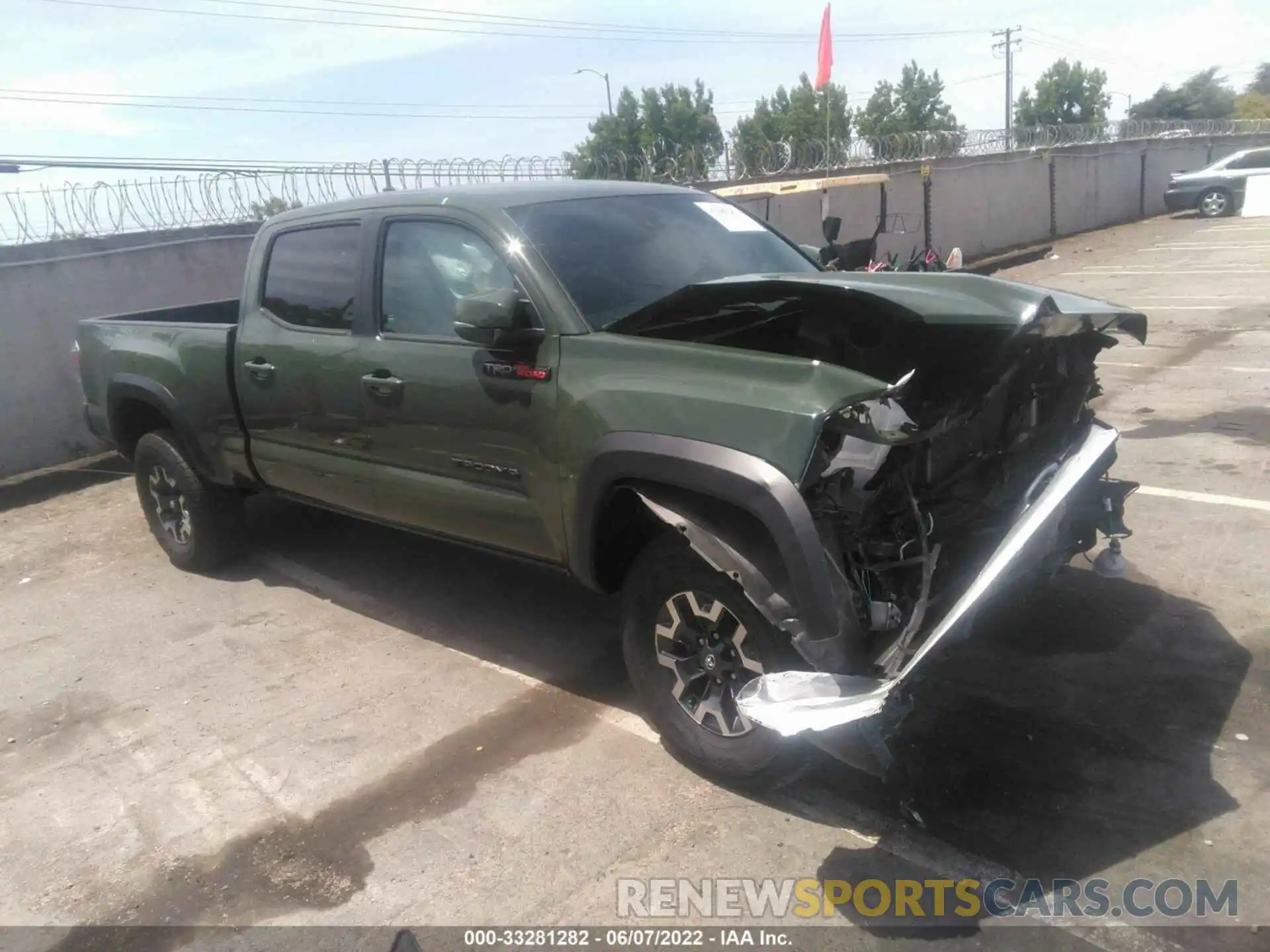 1 Photograph of a damaged car 3TMDZ5BN0MM116993 TOYOTA TACOMA 4WD 2021