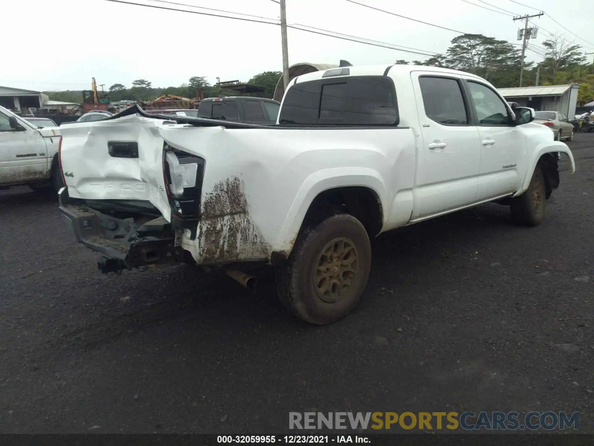 4 Фотография поврежденного автомобиля 3TMDZ5BN1MM112208 TOYOTA TACOMA 4WD 2021