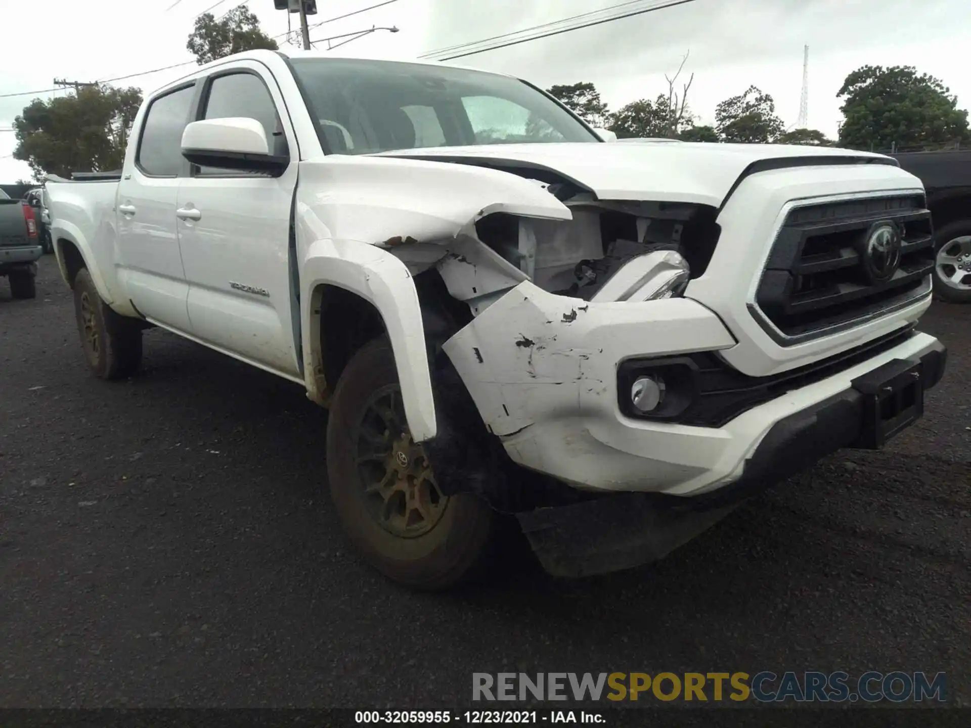 6 Photograph of a damaged car 3TMDZ5BN1MM112208 TOYOTA TACOMA 4WD 2021