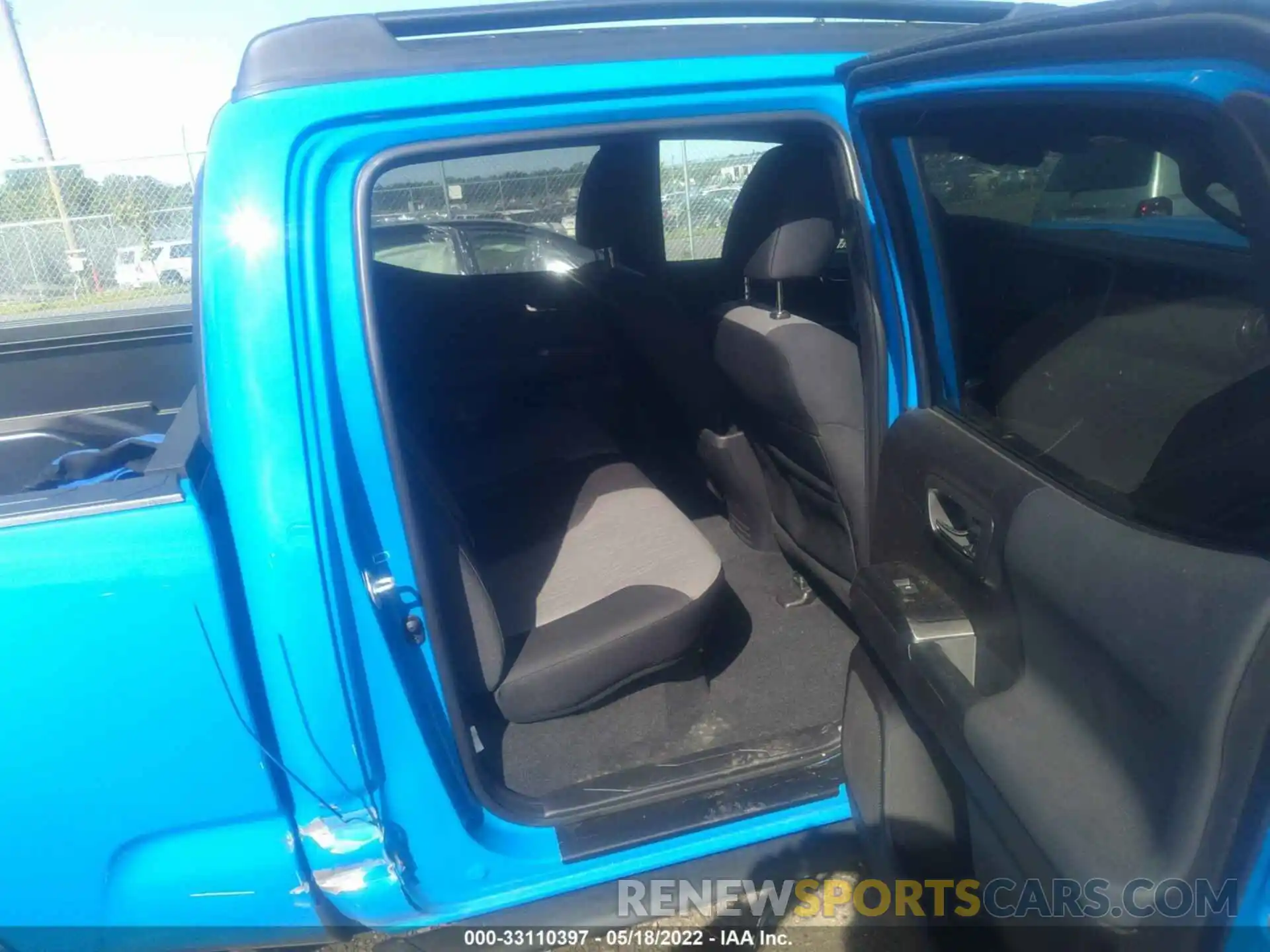 8 Photograph of a damaged car 3TMDZ5BN2MM104019 TOYOTA TACOMA 4WD 2021