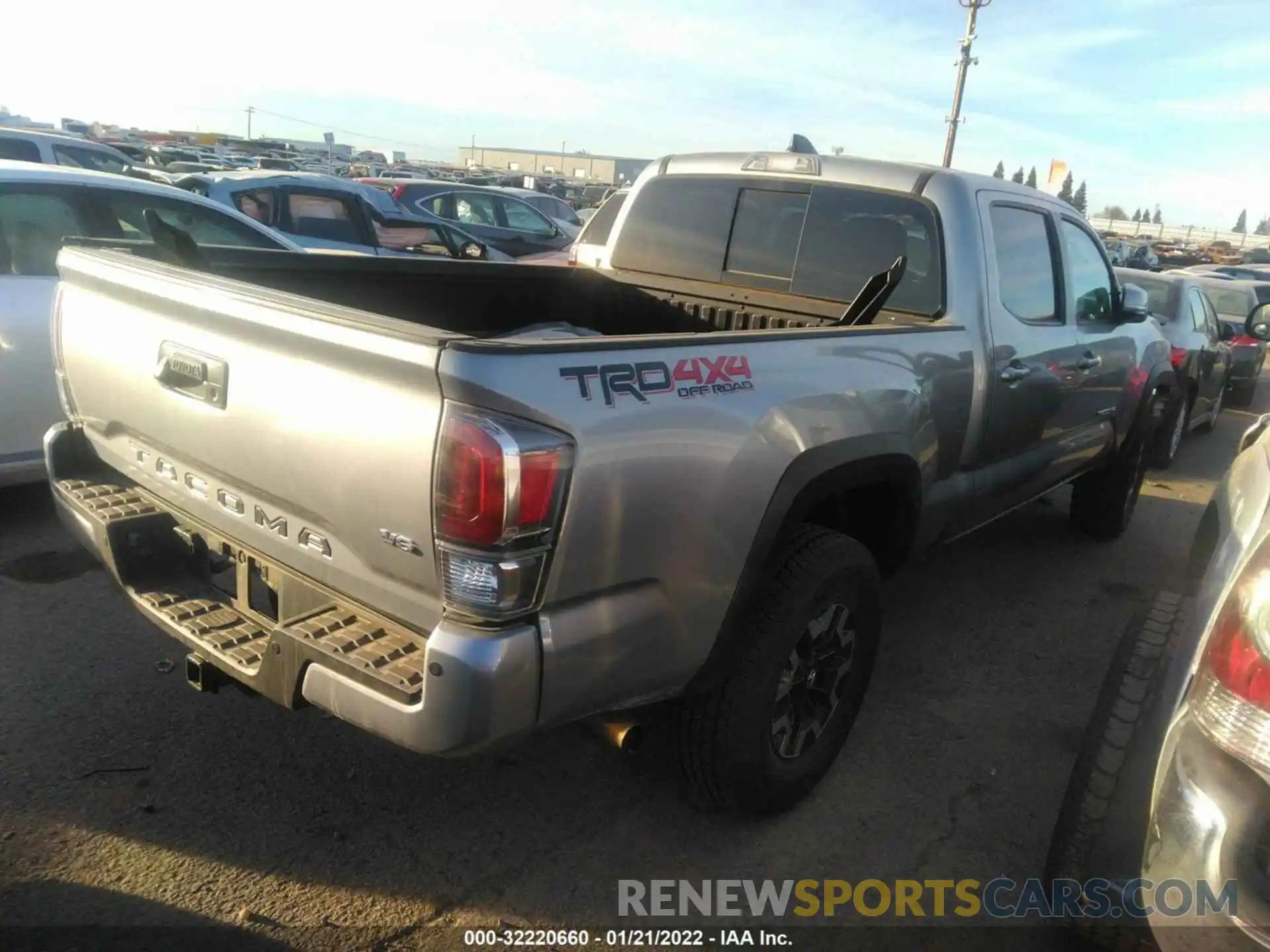 4 Photograph of a damaged car 3TMDZ5BN2MM105977 TOYOTA TACOMA 4WD 2021