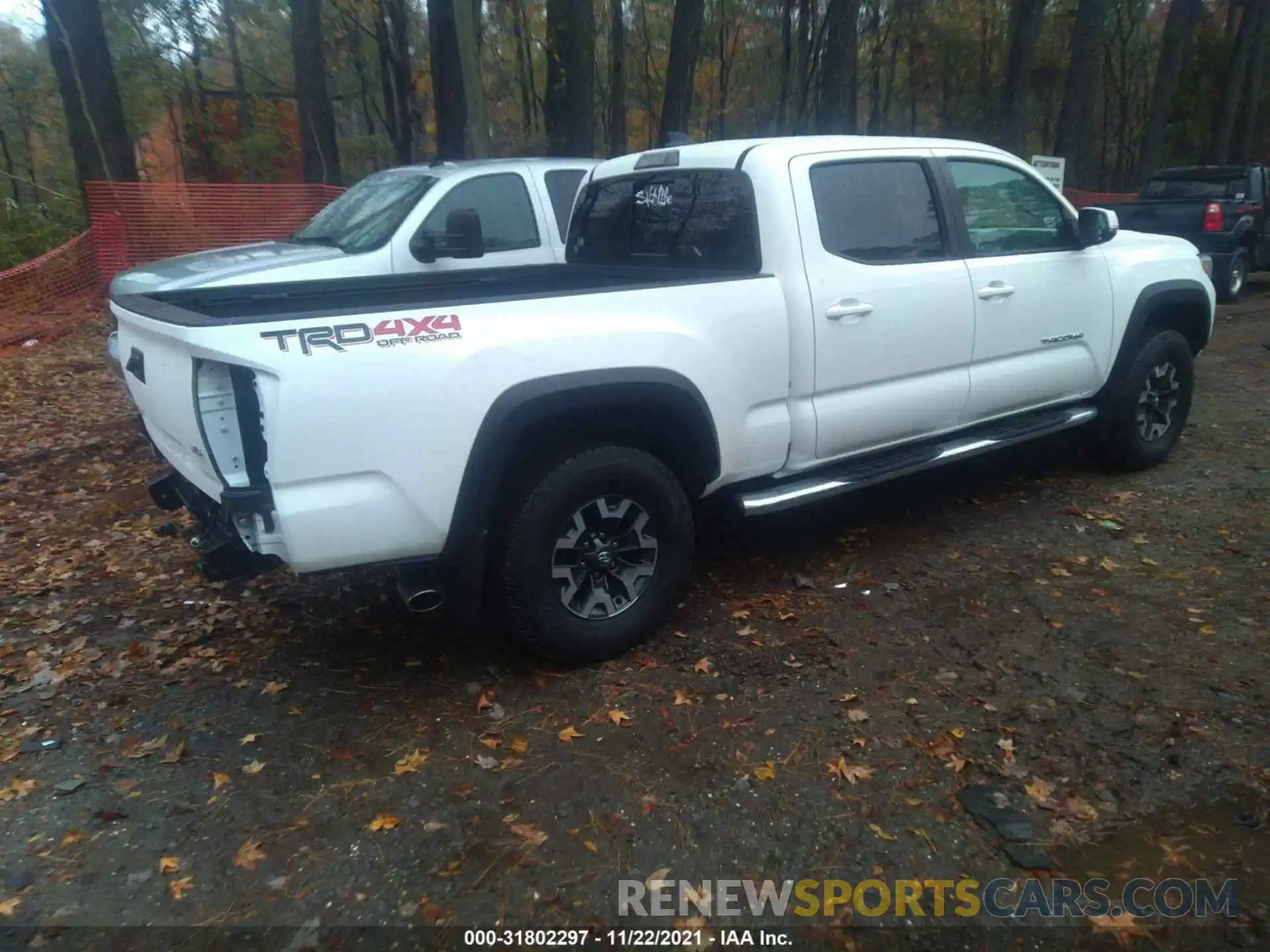 4 Photograph of a damaged car 3TMDZ5BN2MM118955 TOYOTA TACOMA 4WD 2021