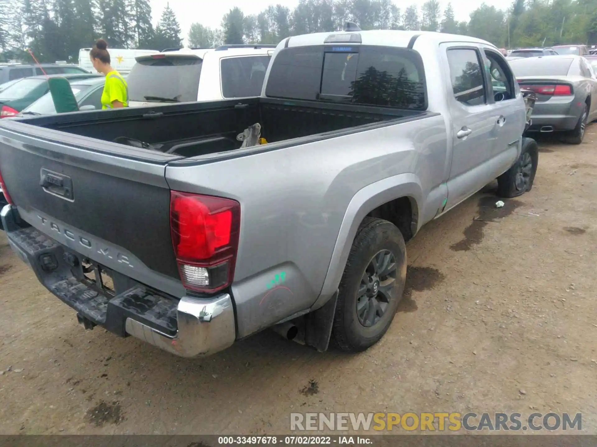 4 Фотография поврежденного автомобиля 3TMDZ5BN3MM106362 TOYOTA TACOMA 4WD 2021