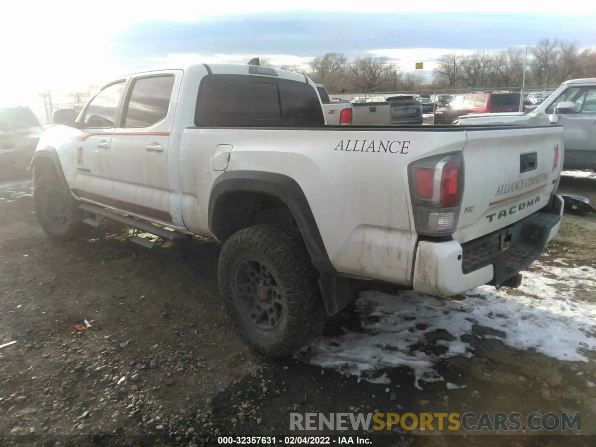 3 Photograph of a damaged car 3TMDZ5BN4MM099762 TOYOTA TACOMA 4WD 2021