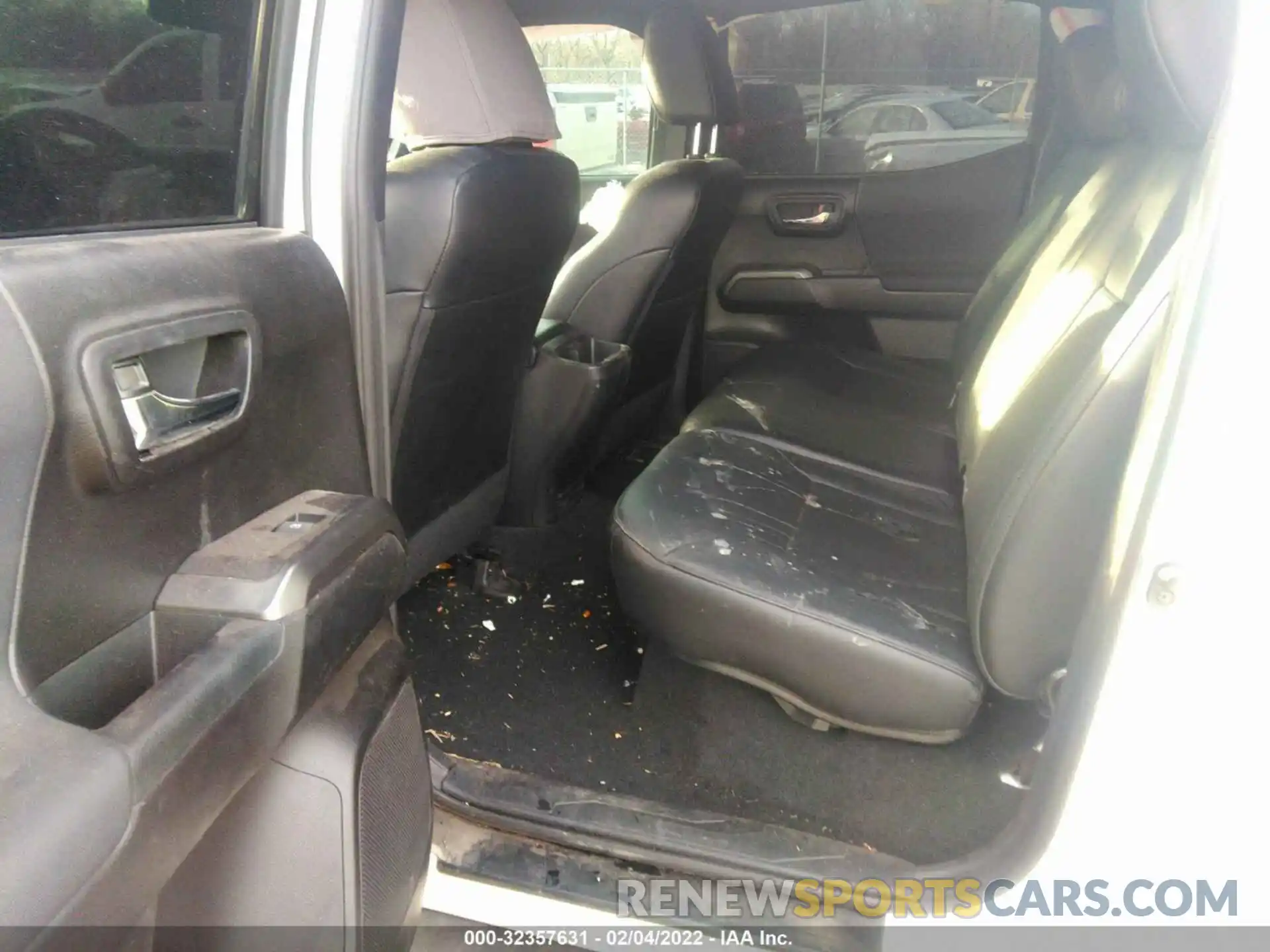 8 Photograph of a damaged car 3TMDZ5BN4MM099762 TOYOTA TACOMA 4WD 2021