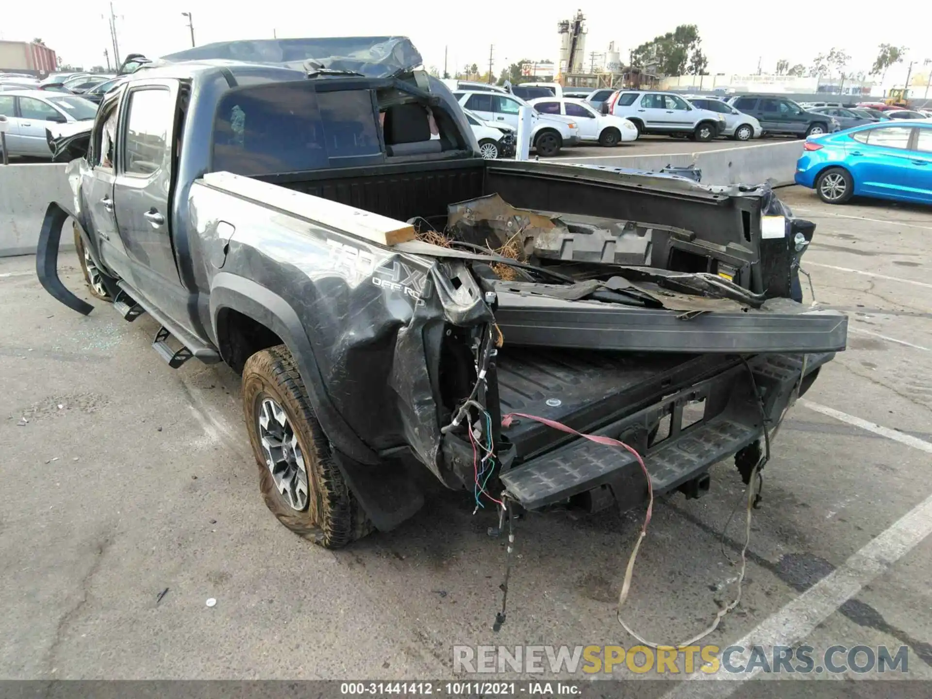 3 Photograph of a damaged car 3TMDZ5BN4MM102675 TOYOTA TACOMA 4WD 2021