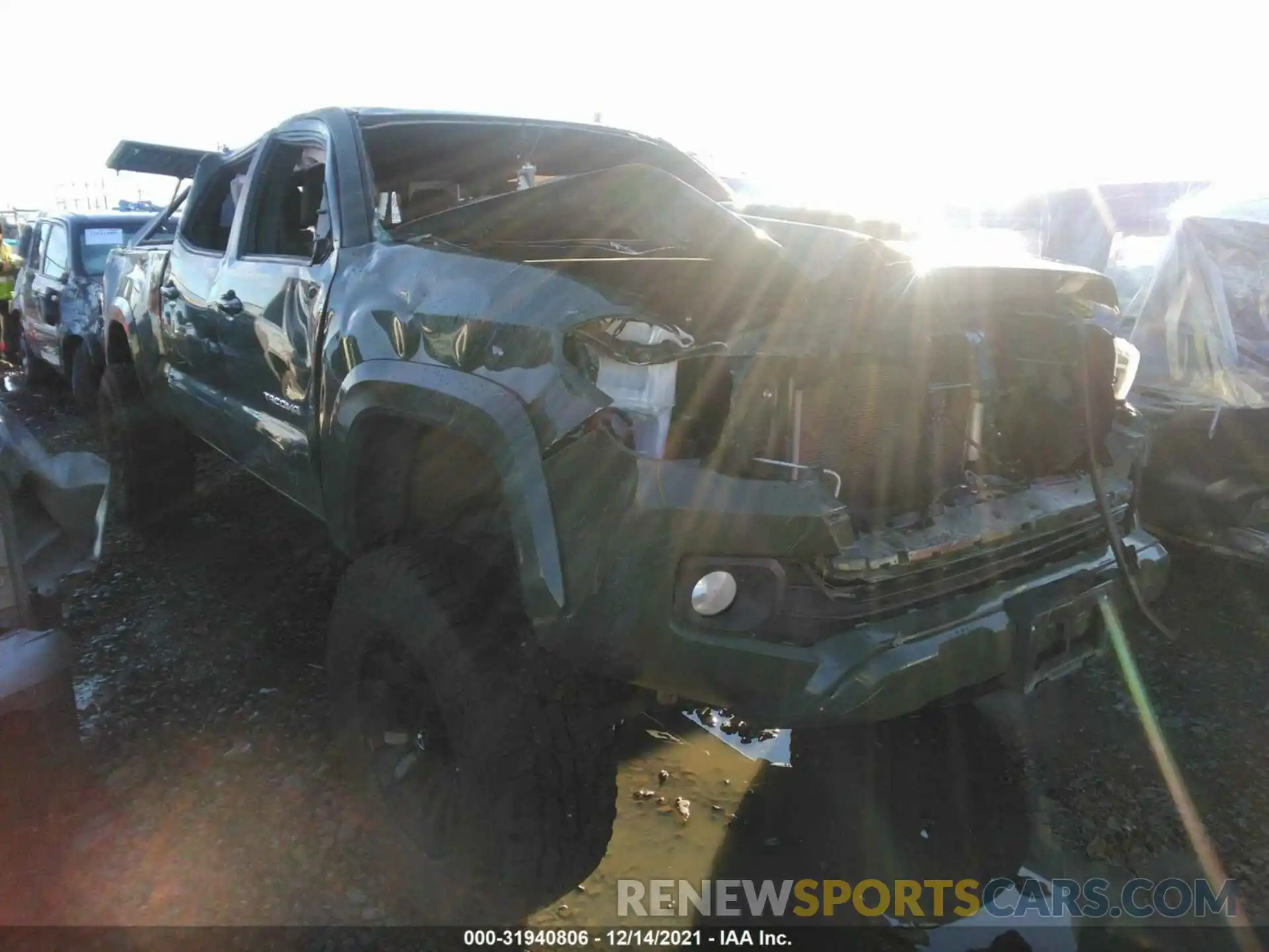 1 Photograph of a damaged car 3TMDZ5BN4MM106225 TOYOTA TACOMA 4WD 2021