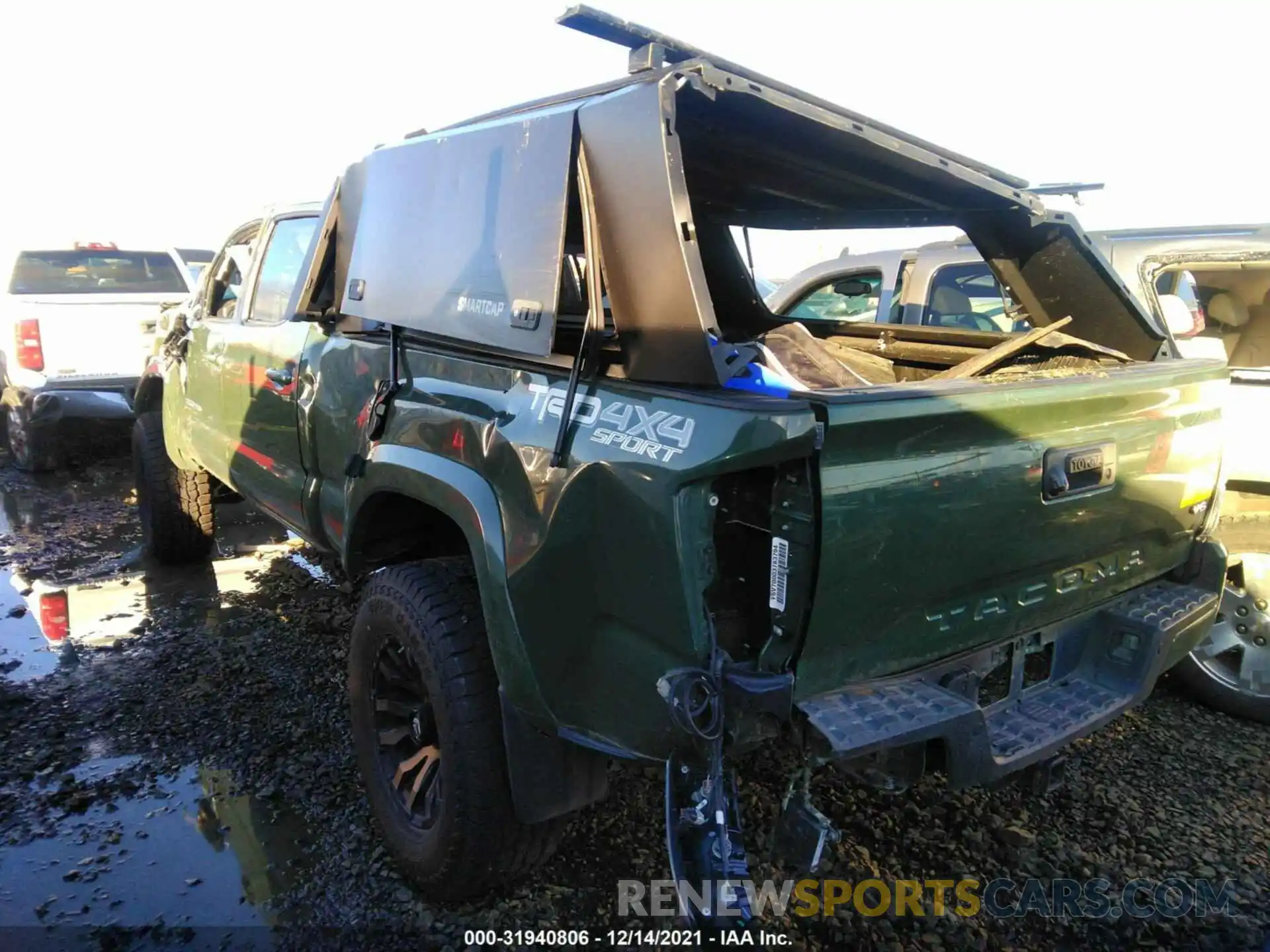 3 Photograph of a damaged car 3TMDZ5BN4MM106225 TOYOTA TACOMA 4WD 2021