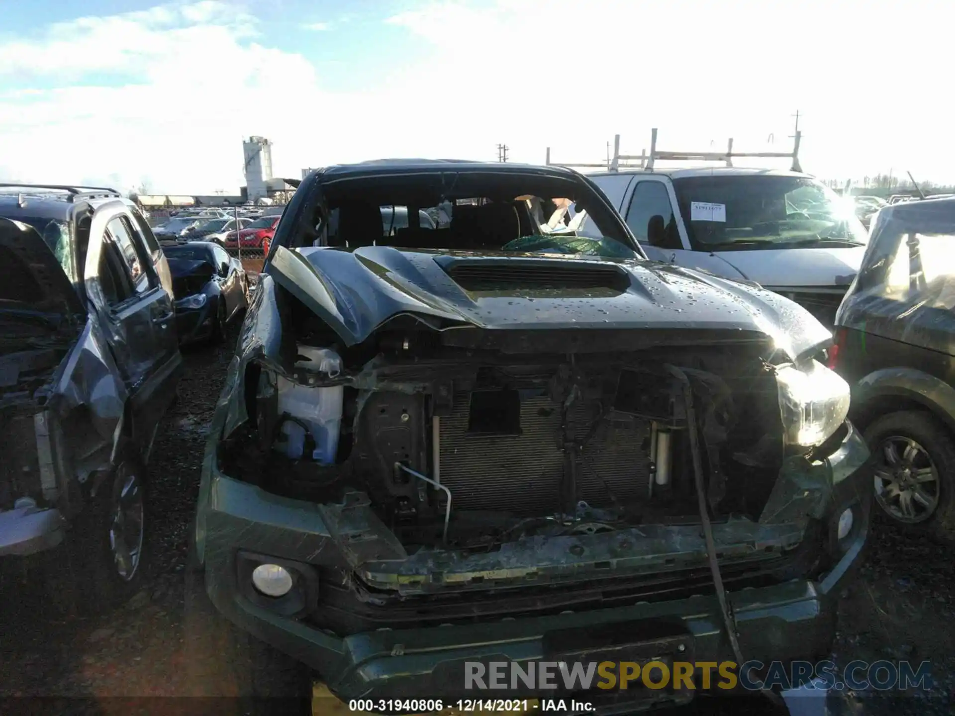 6 Photograph of a damaged car 3TMDZ5BN4MM106225 TOYOTA TACOMA 4WD 2021