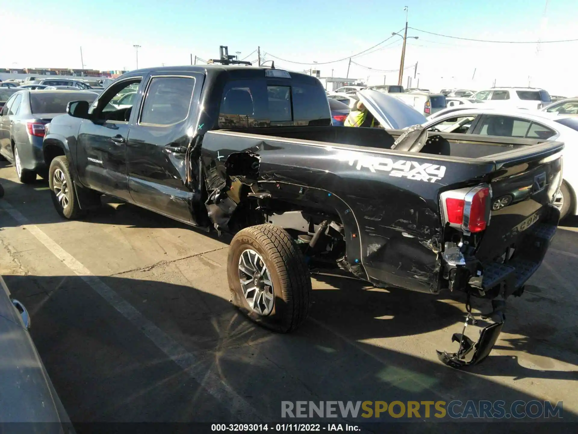 6 Photograph of a damaged car 3TMDZ5BN4MM110792 TOYOTA TACOMA 4WD 2021