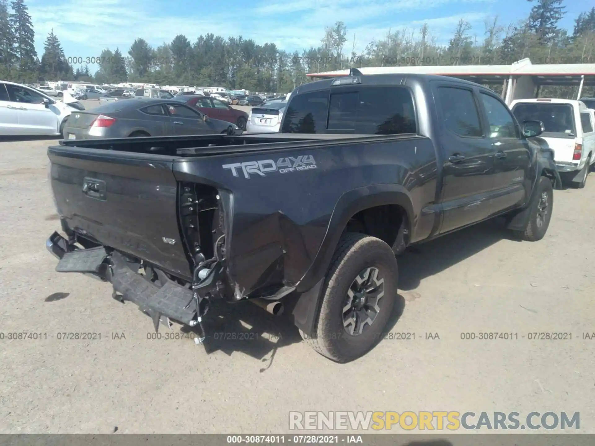 4 Photograph of a damaged car 3TMDZ5BN5MM103141 TOYOTA TACOMA 4WD 2021