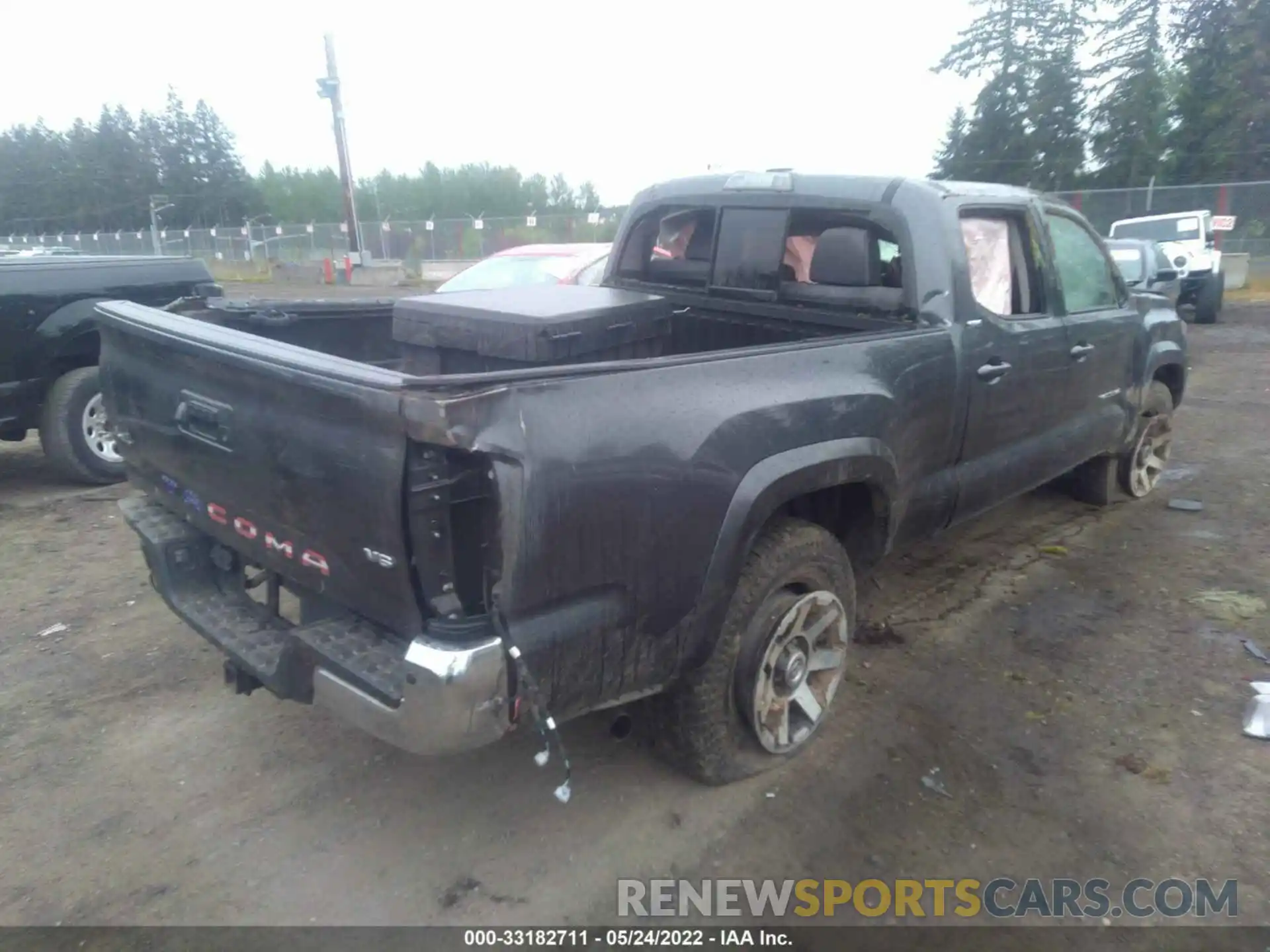 4 Фотография поврежденного автомобиля 3TMDZ5BN5MM107111 TOYOTA TACOMA 4WD 2021