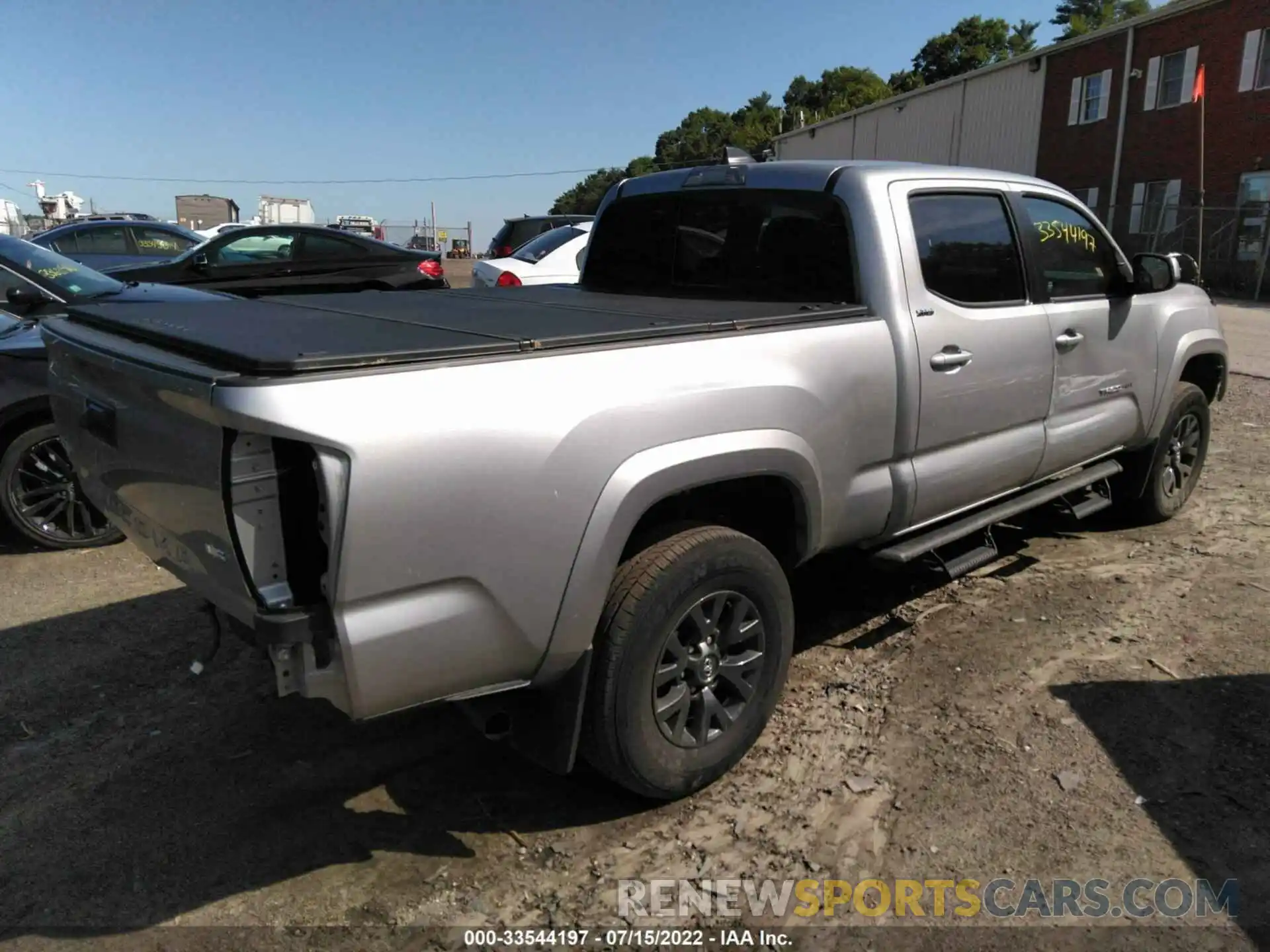 4 Фотография поврежденного автомобиля 3TMDZ5BN5MM114219 TOYOTA TACOMA 4WD 2021