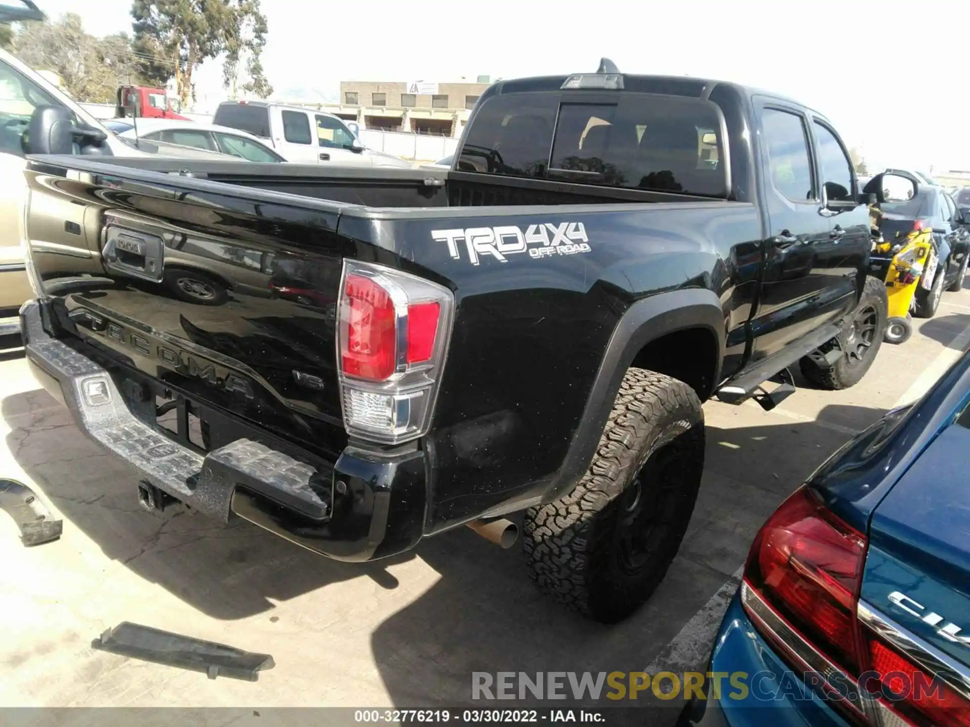 4 Photograph of a damaged car 3TMDZ5BN5MM114897 TOYOTA TACOMA 4WD 2021