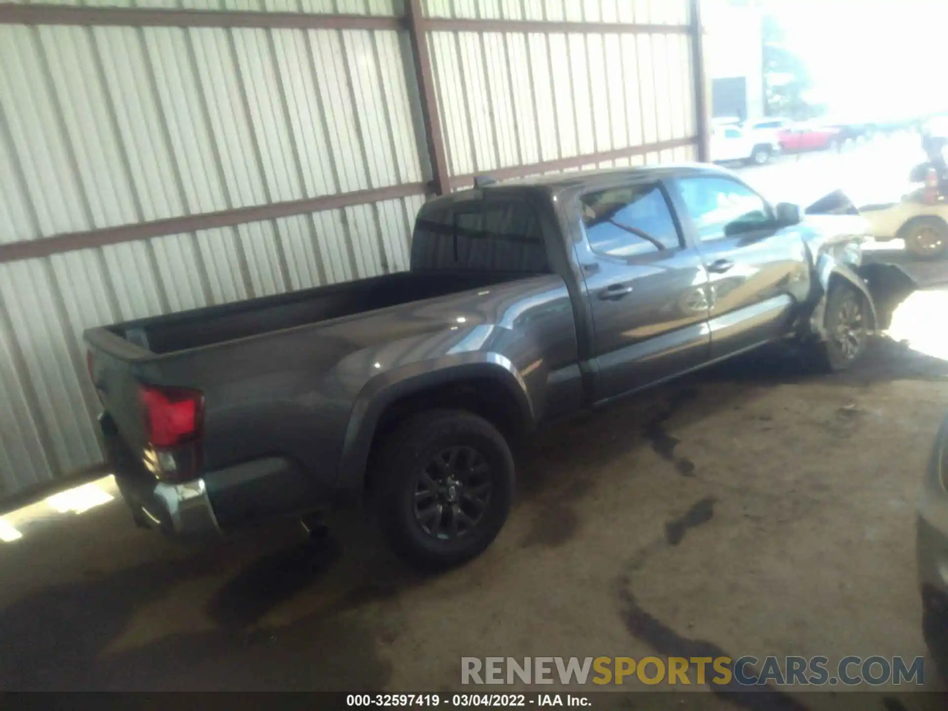 4 Фотография поврежденного автомобиля 3TMDZ5BN5MM115175 TOYOTA TACOMA 4WD 2021