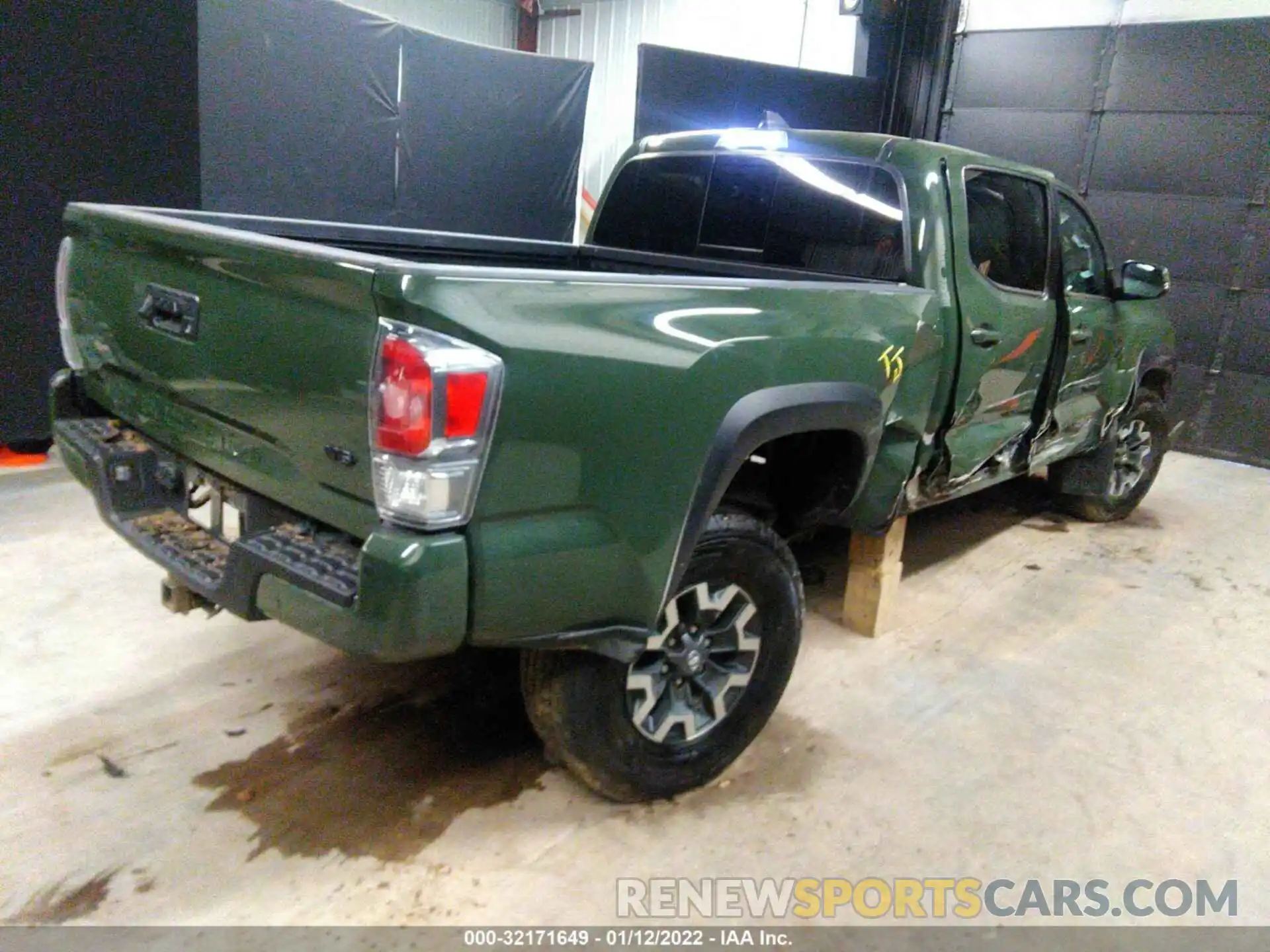 4 Фотография поврежденного автомобиля 3TMDZ5BN5MM117881 TOYOTA TACOMA 4WD 2021