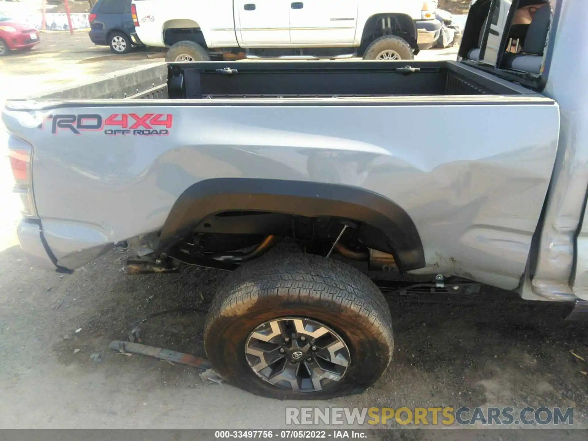 11 Photograph of a damaged car 3TMDZ5BN7MM103156 TOYOTA TACOMA 4WD 2021