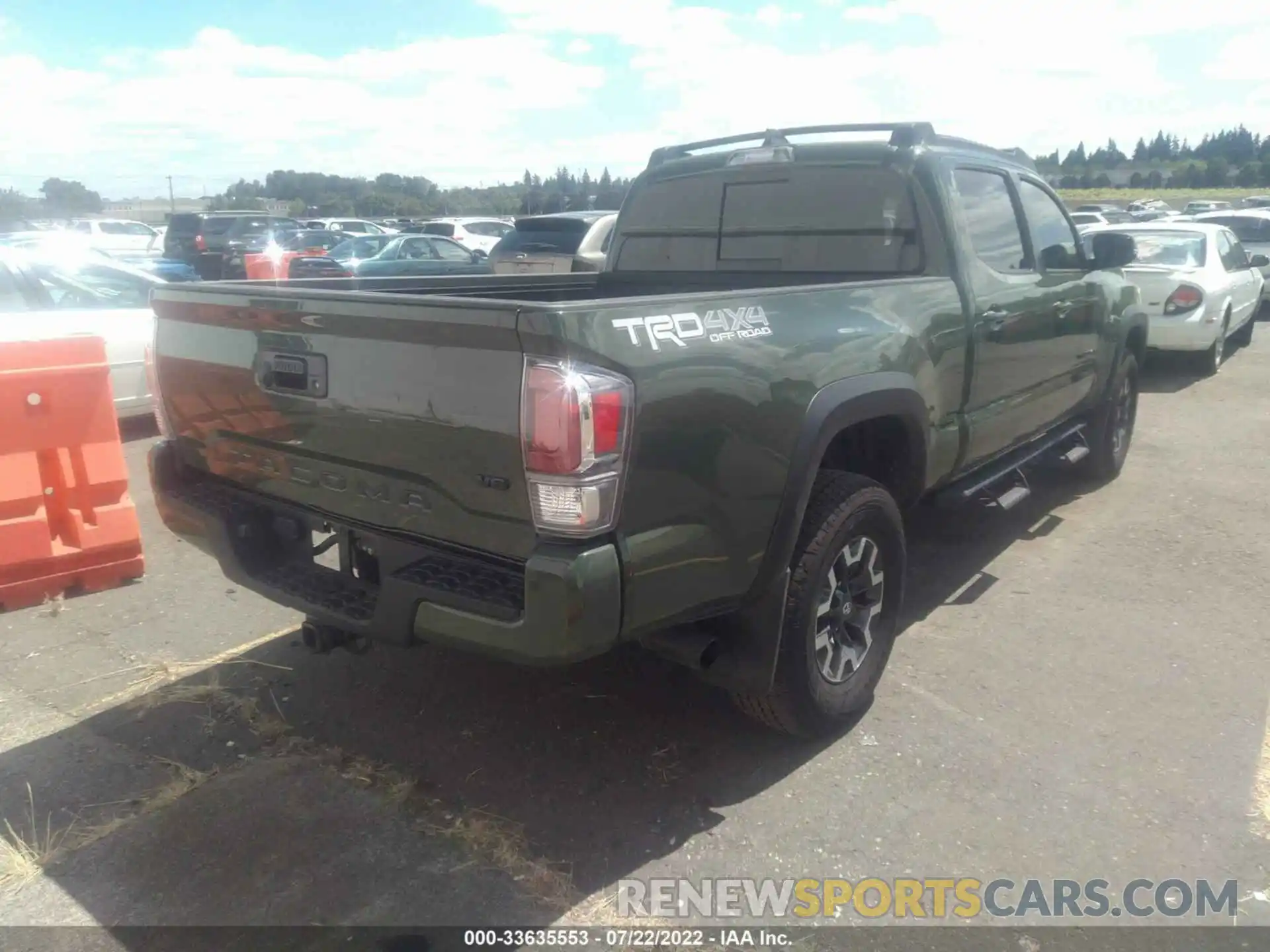 4 Photograph of a damaged car 3TMDZ5BN7MM112066 TOYOTA TACOMA 4WD 2021