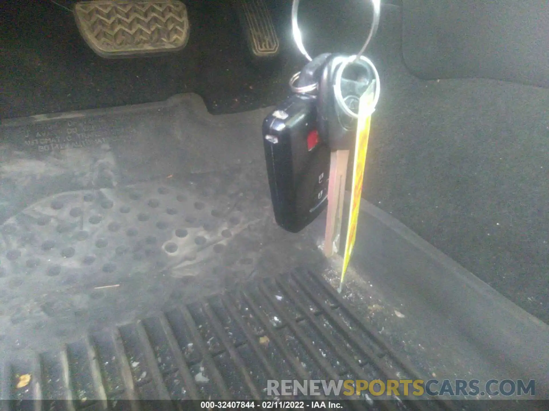 11 Photograph of a damaged car 3TMDZ5BN8MM099327 TOYOTA TACOMA 4WD 2021