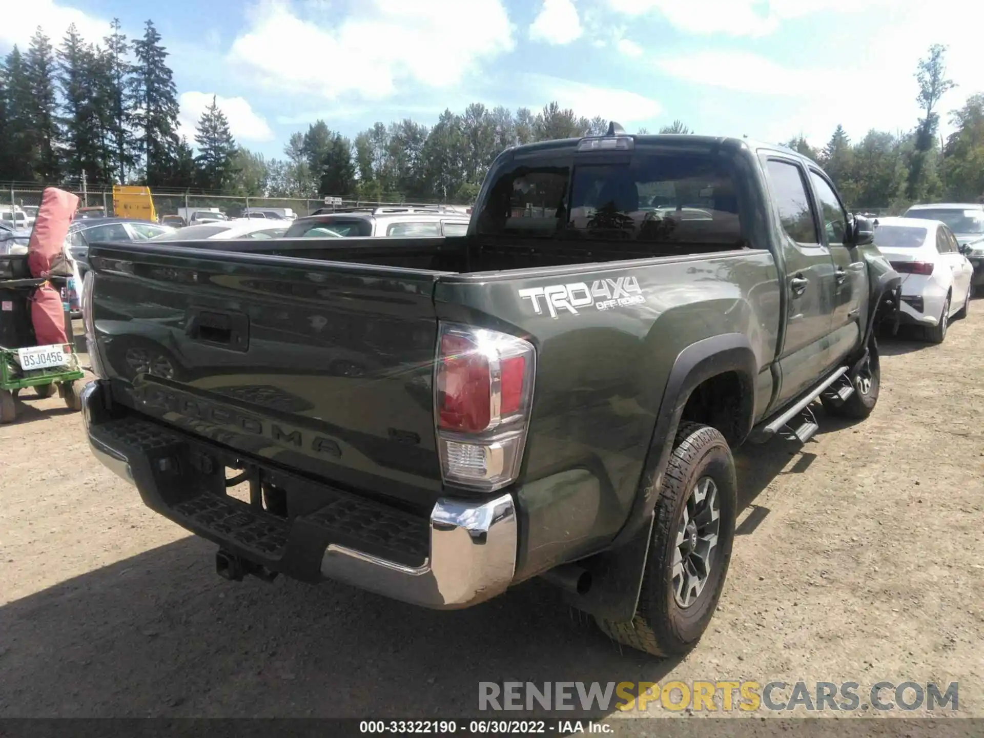 4 Photograph of a damaged car 3TMDZ5BN8MM104512 TOYOTA TACOMA 4WD 2021