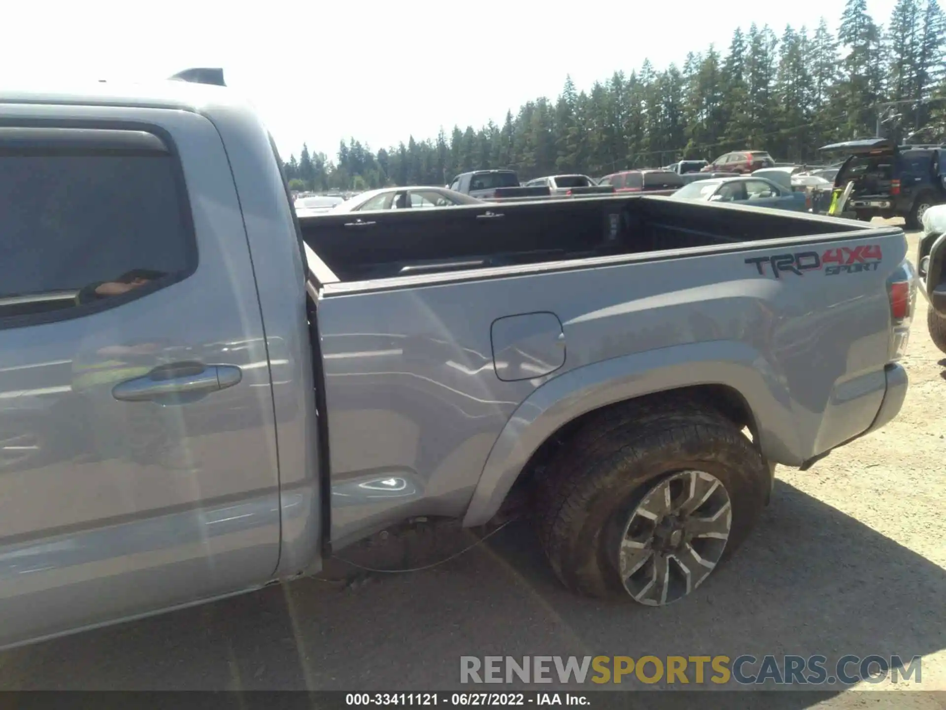 6 Photograph of a damaged car 3TMDZ5BN8MM108401 TOYOTA TACOMA 4WD 2021