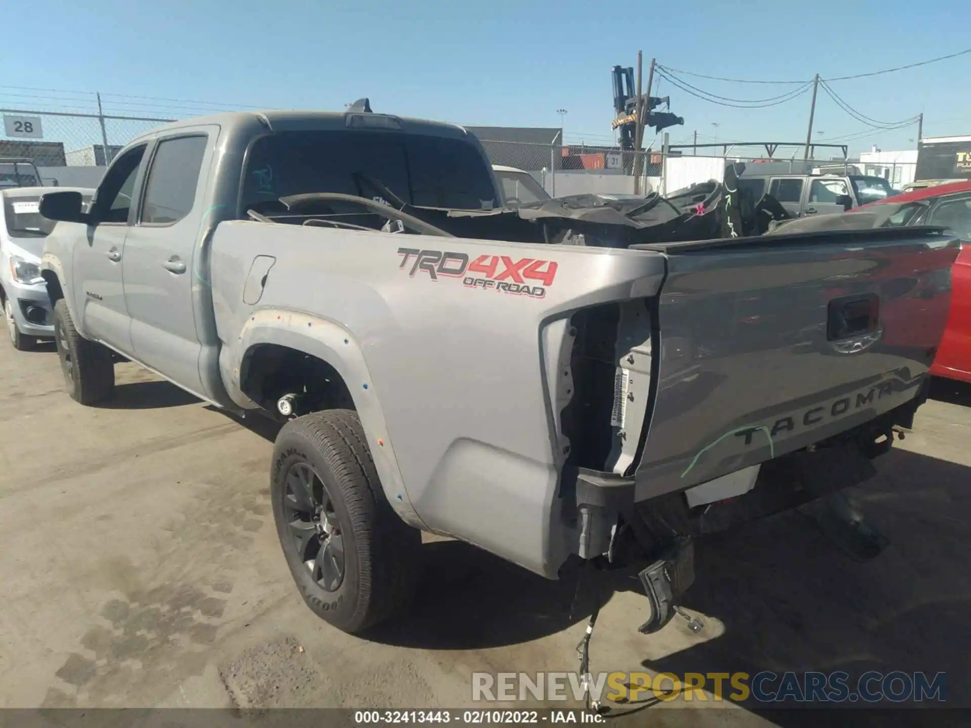 3 Photograph of a damaged car 3TMDZ5BN8MM113436 TOYOTA TACOMA 4WD 2021