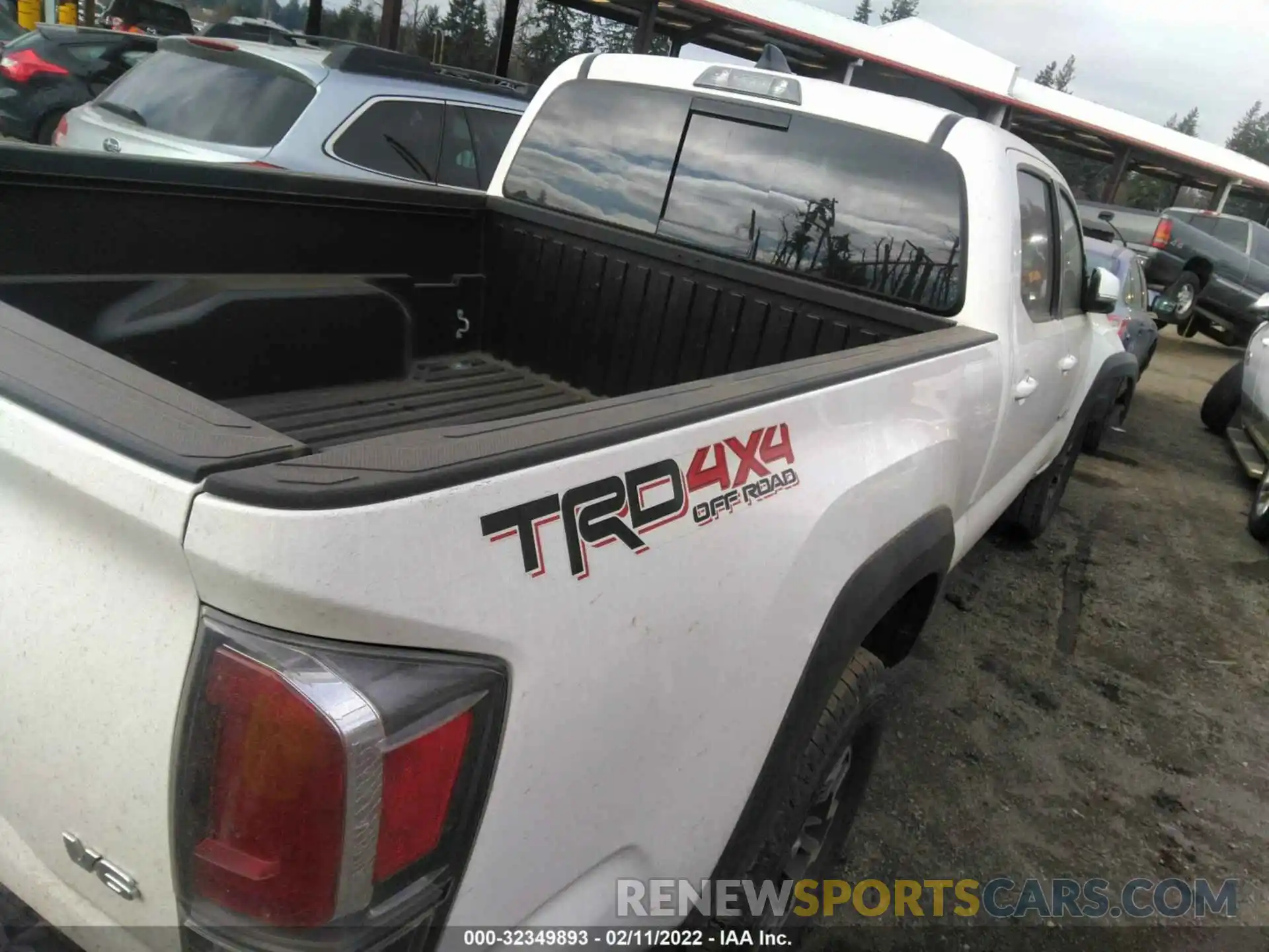 4 Фотография поврежденного автомобиля 3TMDZ5BN9MM114837 TOYOTA TACOMA 4WD 2021