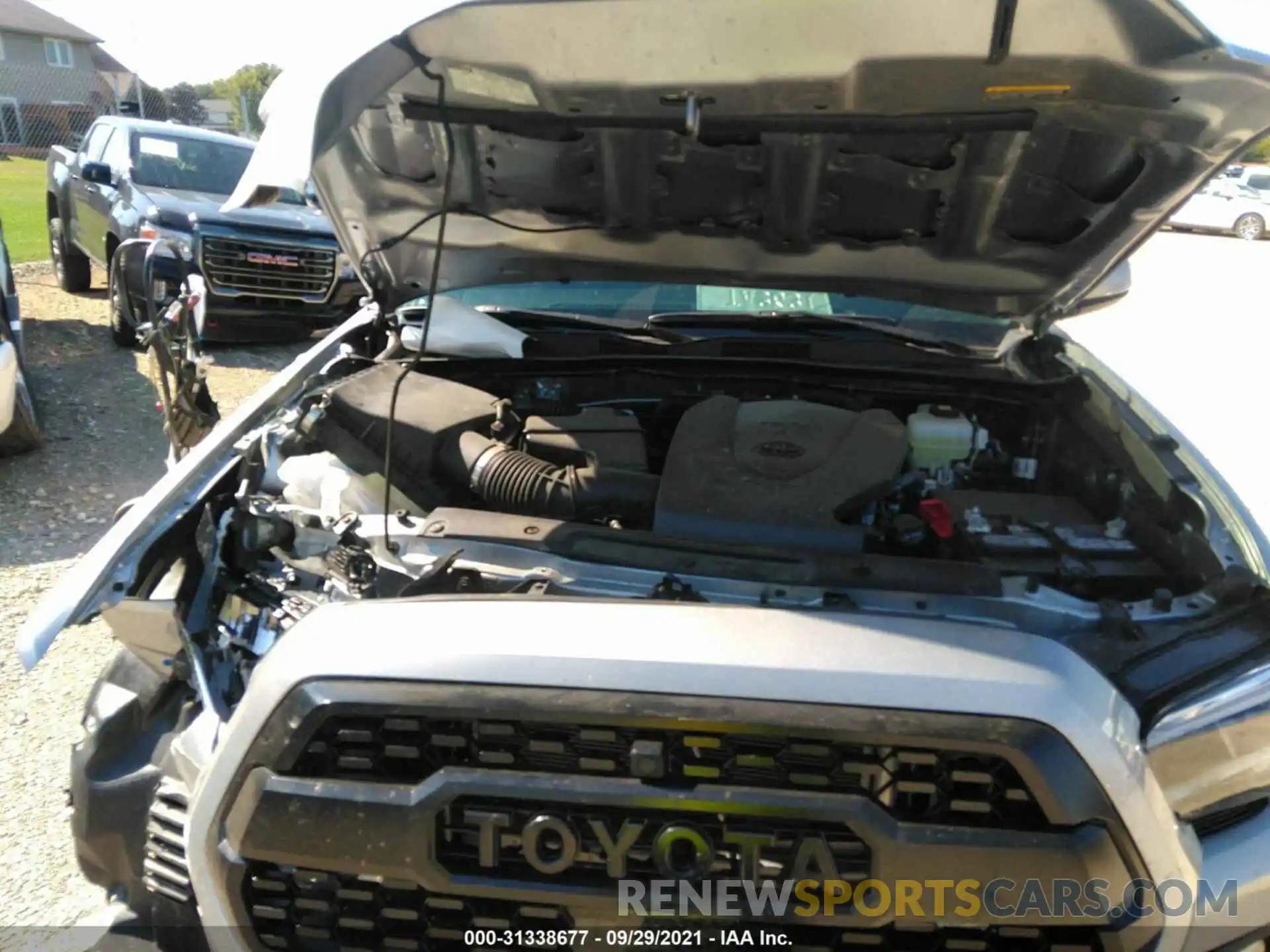 10 Photograph of a damaged car 3TMDZ5BNXMM100624 TOYOTA TACOMA 4WD 2021