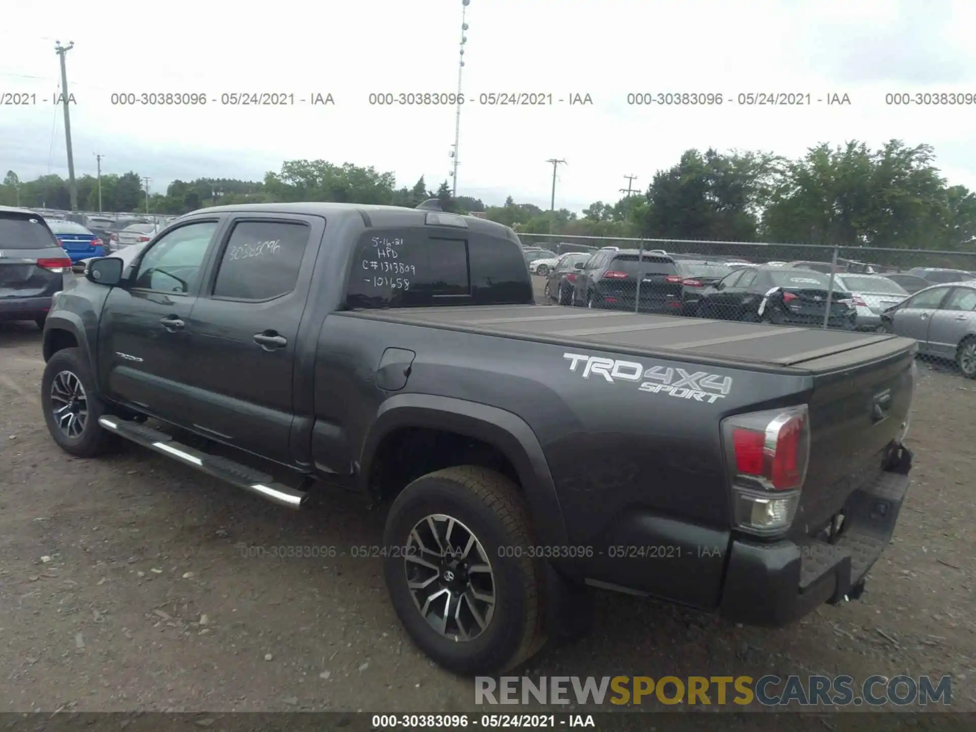 3 Фотография поврежденного автомобиля 3TMDZ5BNXMM101658 TOYOTA TACOMA 4WD 2021