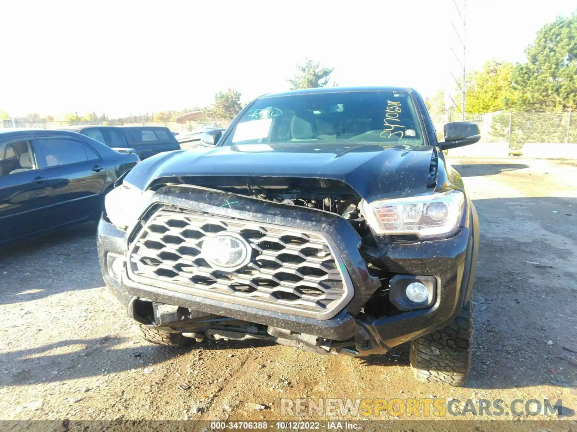 12 Photograph of a damaged car 3TMDZ5BNXMM102678 TOYOTA TACOMA 4WD 2021