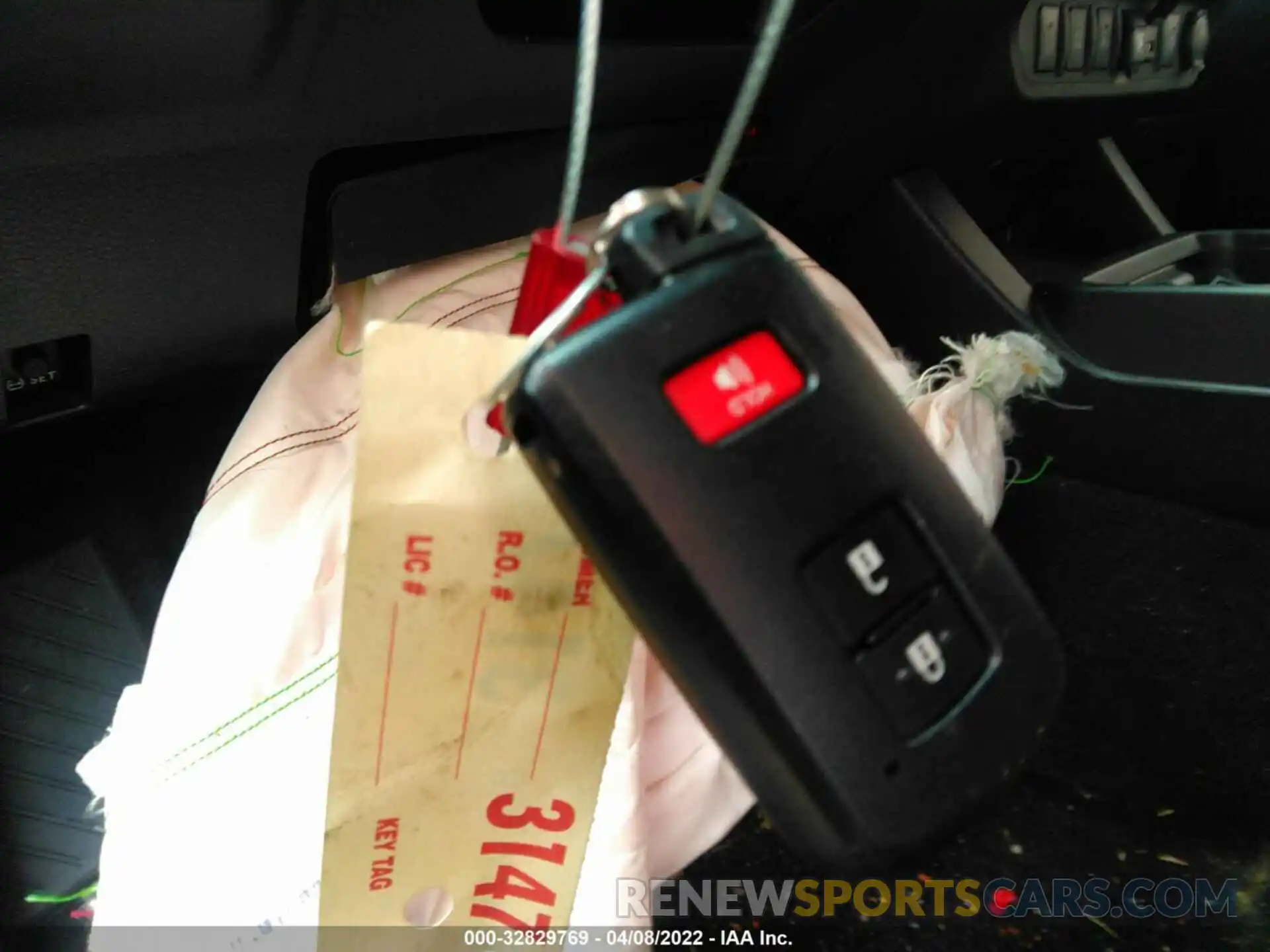 11 Photograph of a damaged car 3TMDZ5BNXMM104687 TOYOTA TACOMA 4WD 2021