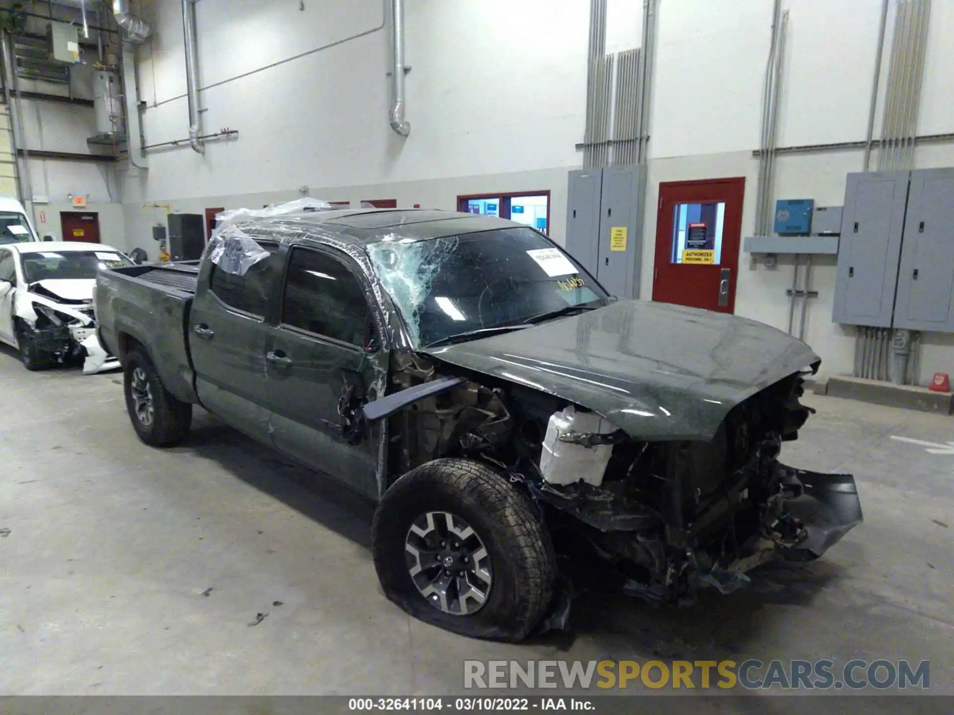 1 Photograph of a damaged car 3TMDZ5BNXMM117679 TOYOTA TACOMA 4WD 2021