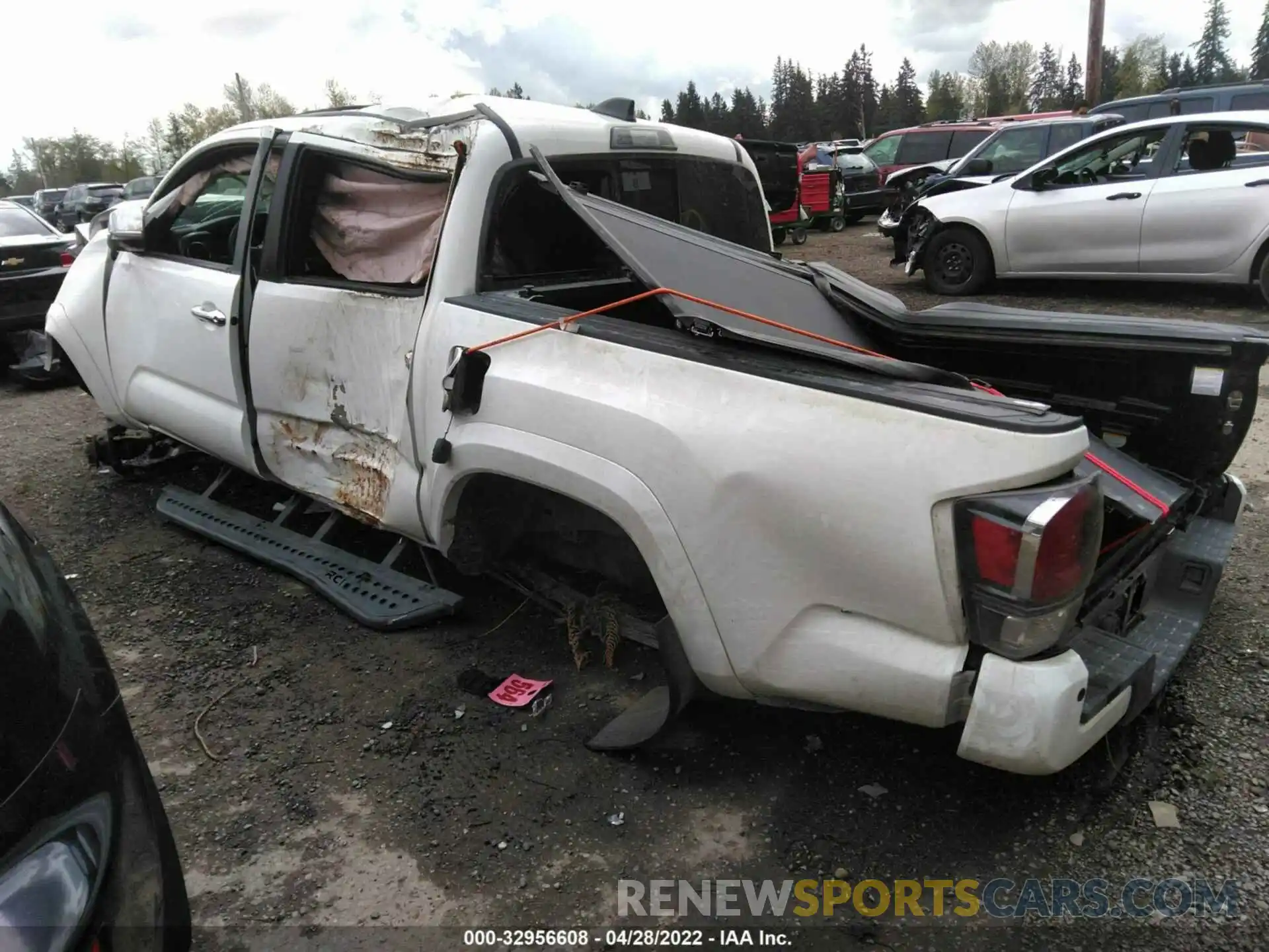 3 Photograph of a damaged car 3TMGZ5AN0MM375806 TOYOTA TACOMA 4WD 2021