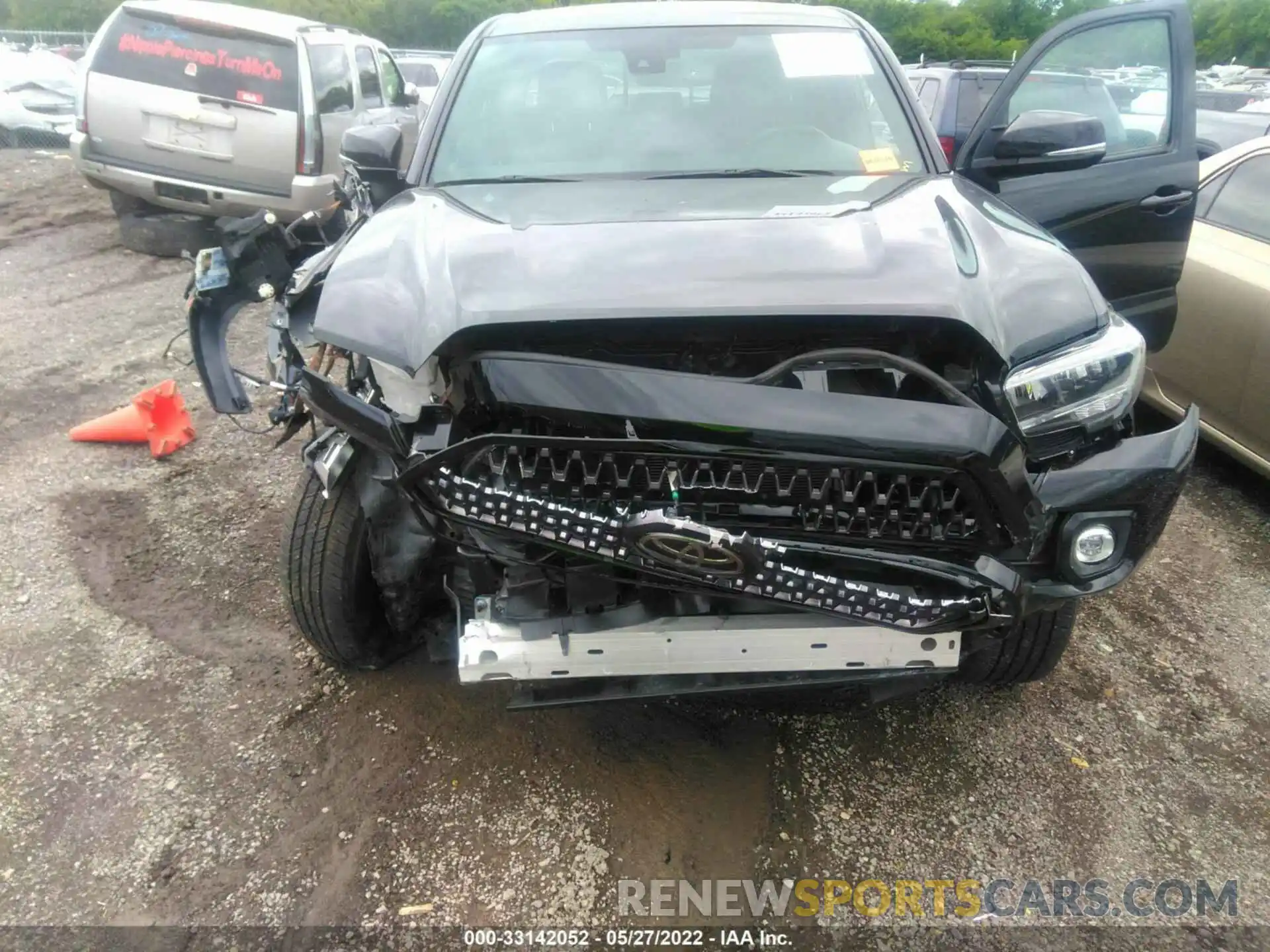 6 Photograph of a damaged car 3TMGZ5AN2MM400642 TOYOTA TACOMA 4WD 2021